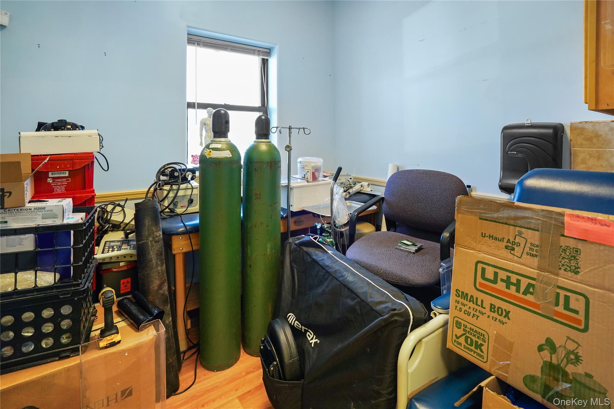 #17 photo, 16040 78th Road, कुईंस Fresh Meadows , NY 11366