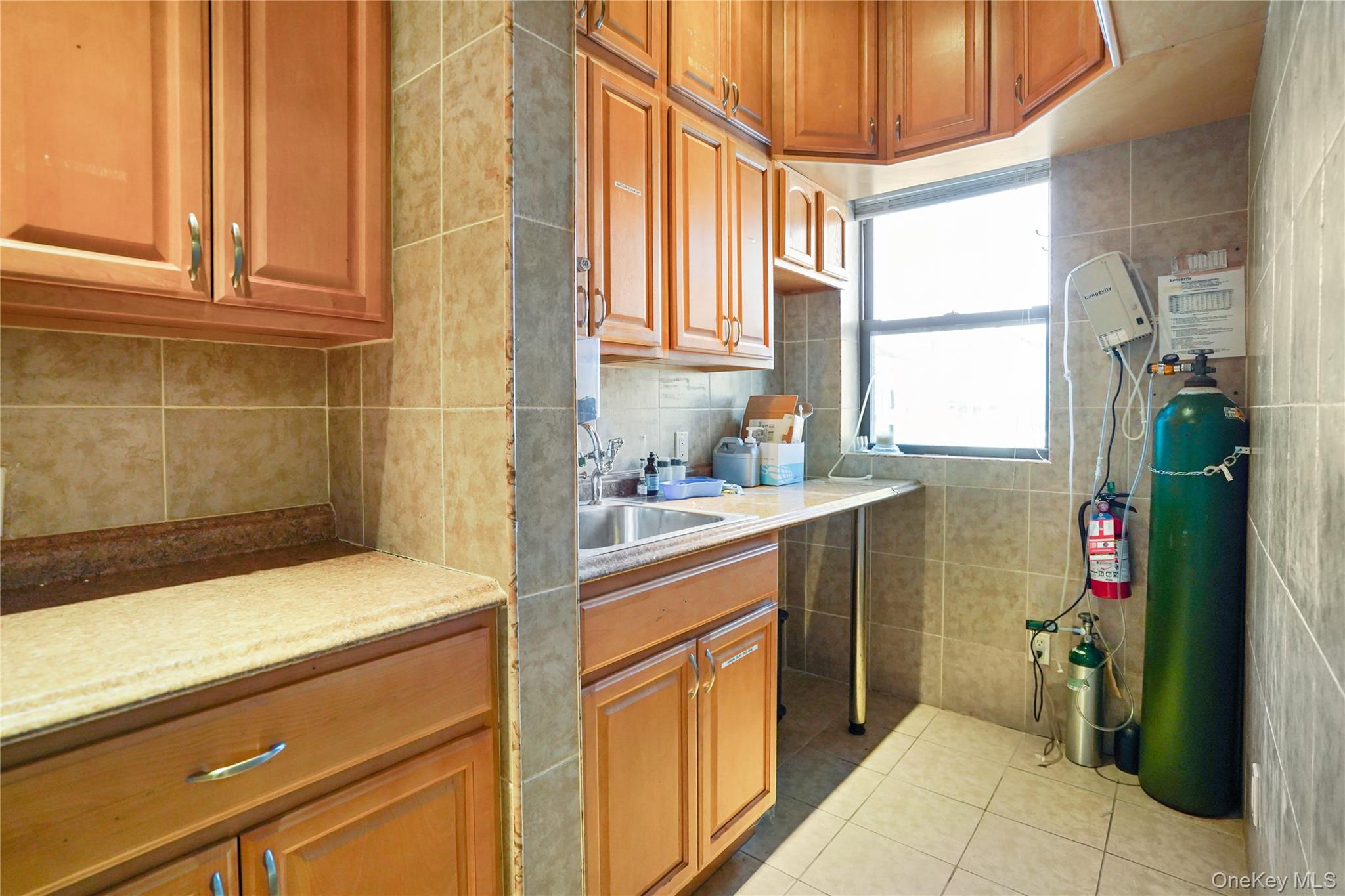 #9 photo, 16040 78th Road, कुईंस Fresh Meadows , NY 11366