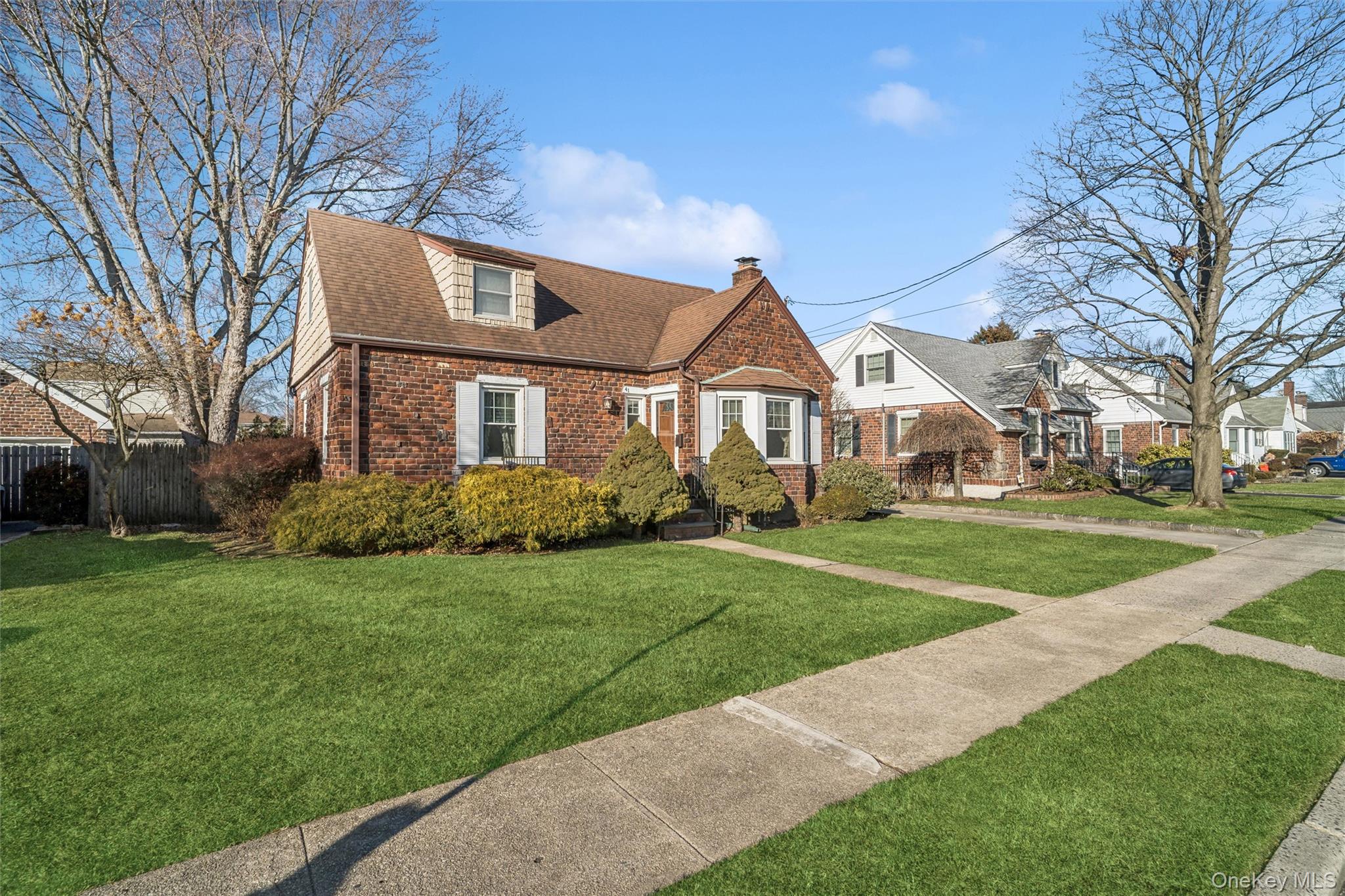 #2 photo, 41 Goldenrod Avenue, Franklin Square , NY 11010