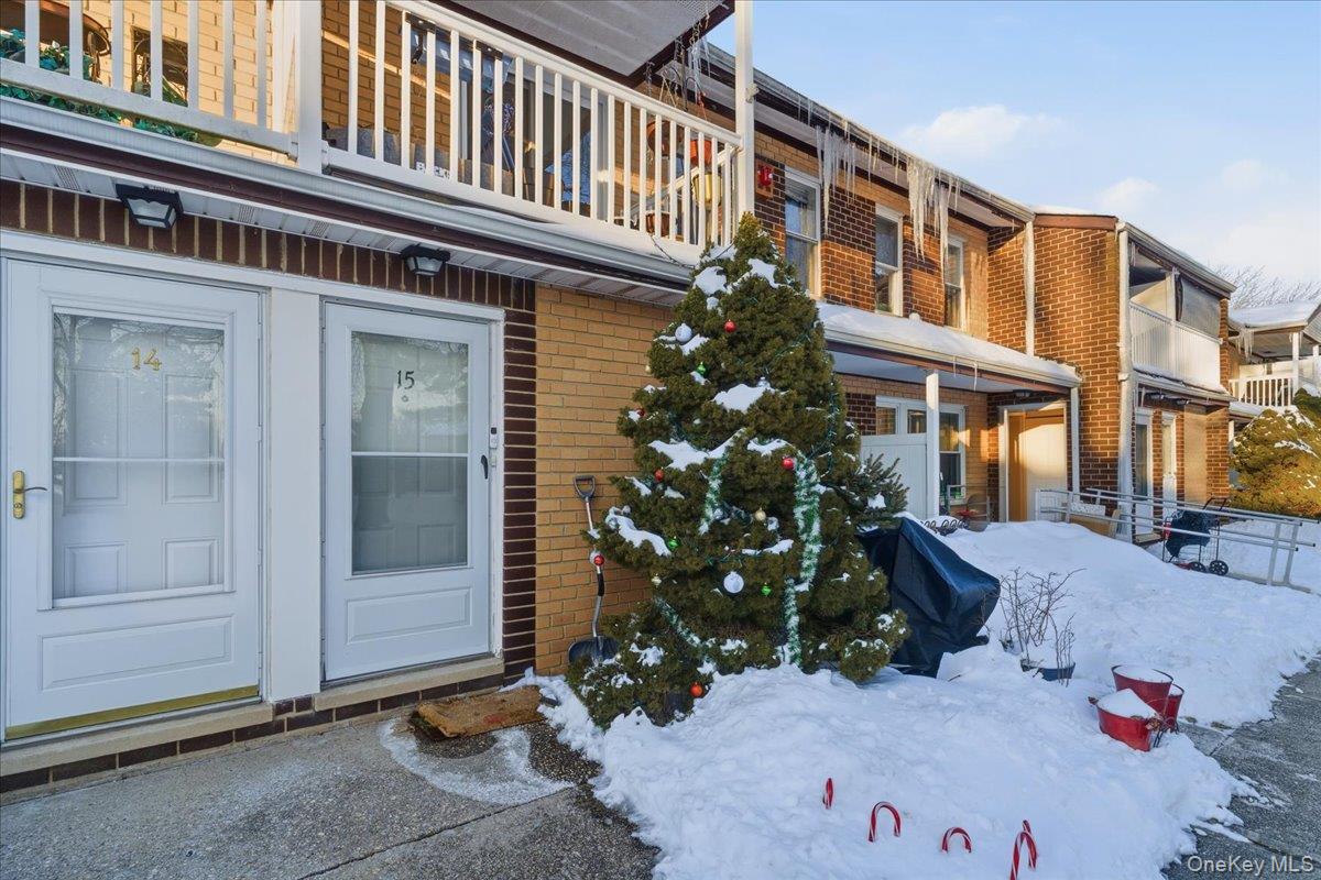 #1 photo, 15 Artist Lake Drive, Middle Island , NY 11953