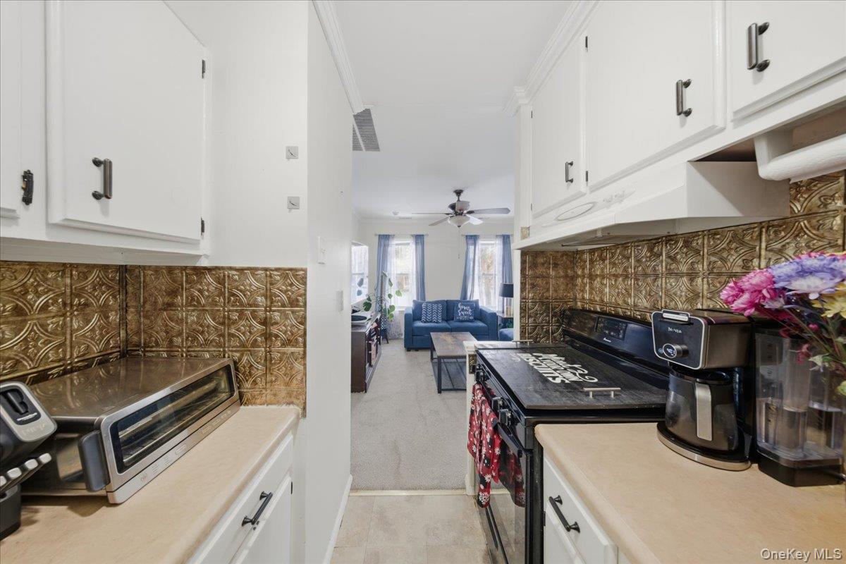 #7 photo, 15 Artist Lake Drive, Middle Island , NY 11953