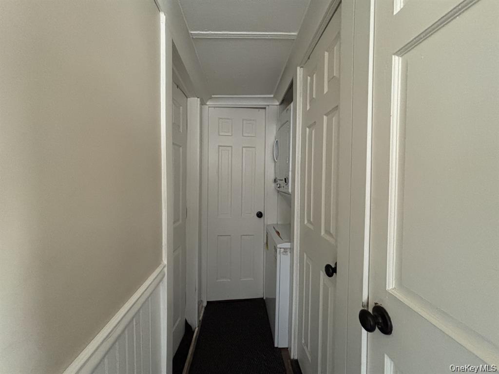 #4 photo, 150 Main Street, Islip , NY 11751