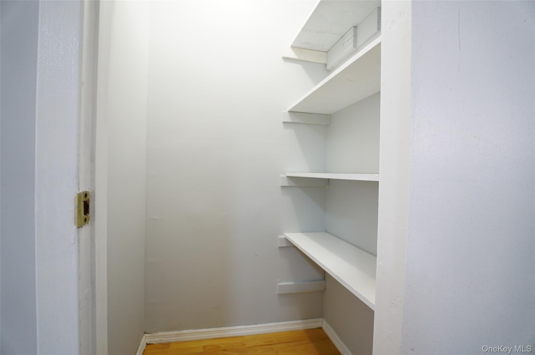 #15 photo, 91-06 97th Avenue, Куинс ‖ Ozone Park , NY 11416