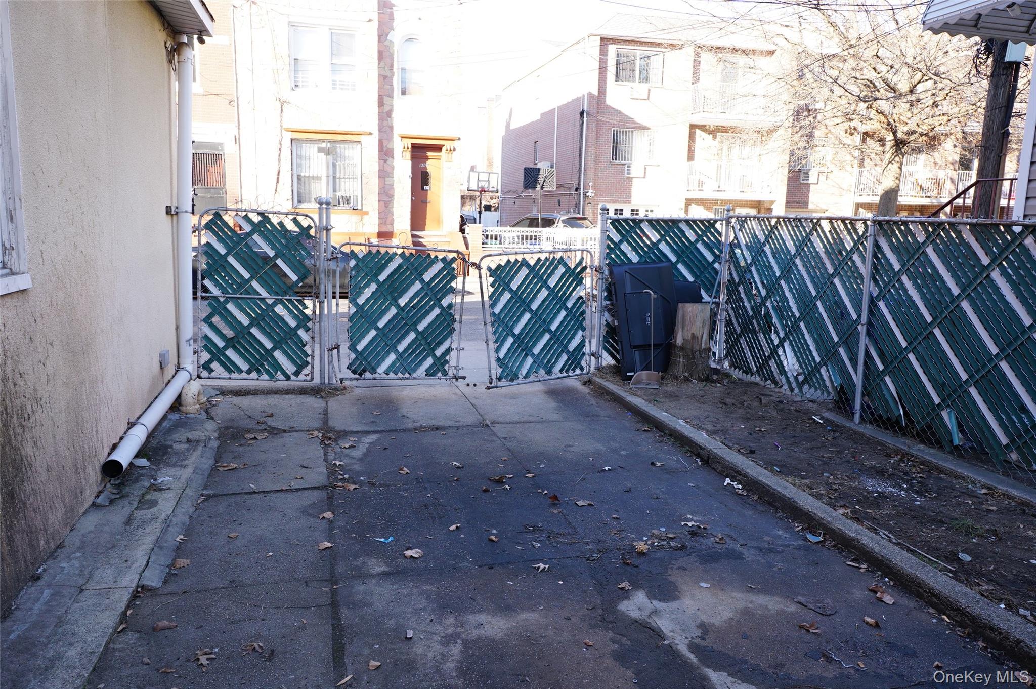 #19 photo, 91-06 97th Avenue, Куинс ‖ Ozone Park , NY 11416