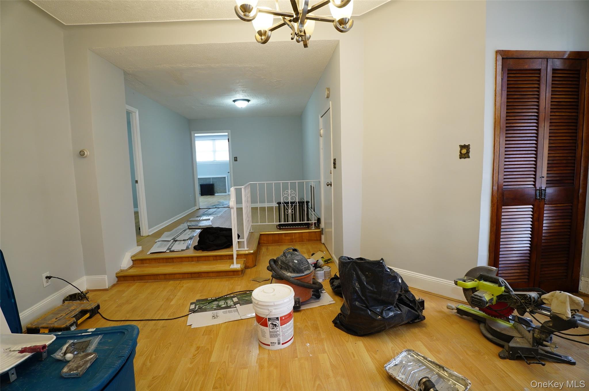 #5 photo, 91-06 97th Avenue, Куинс ‖ Ozone Park , NY 11416