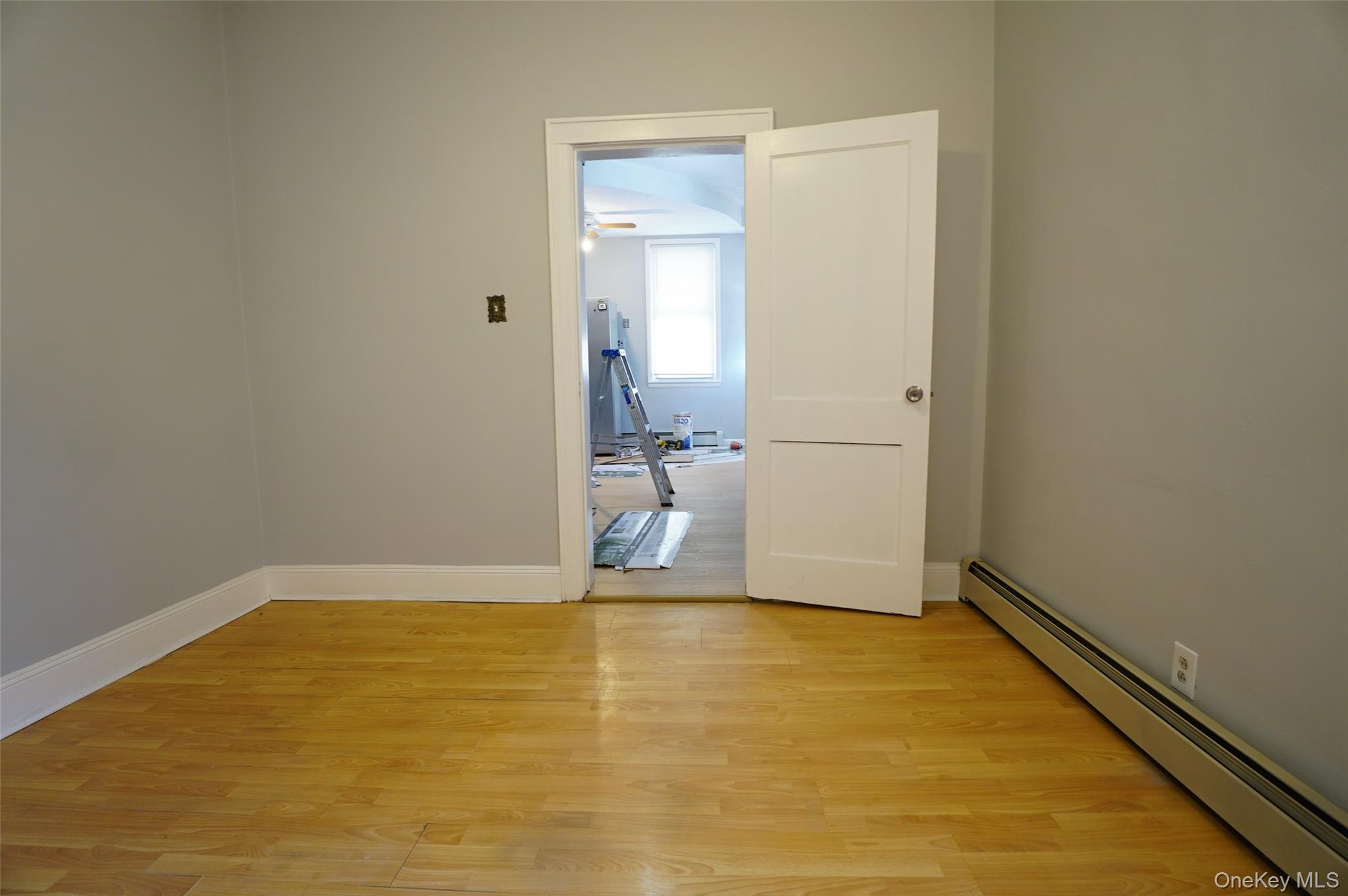 #8 photo, 91-06 97th Avenue, Куинс ‖ Ozone Park , NY 11416