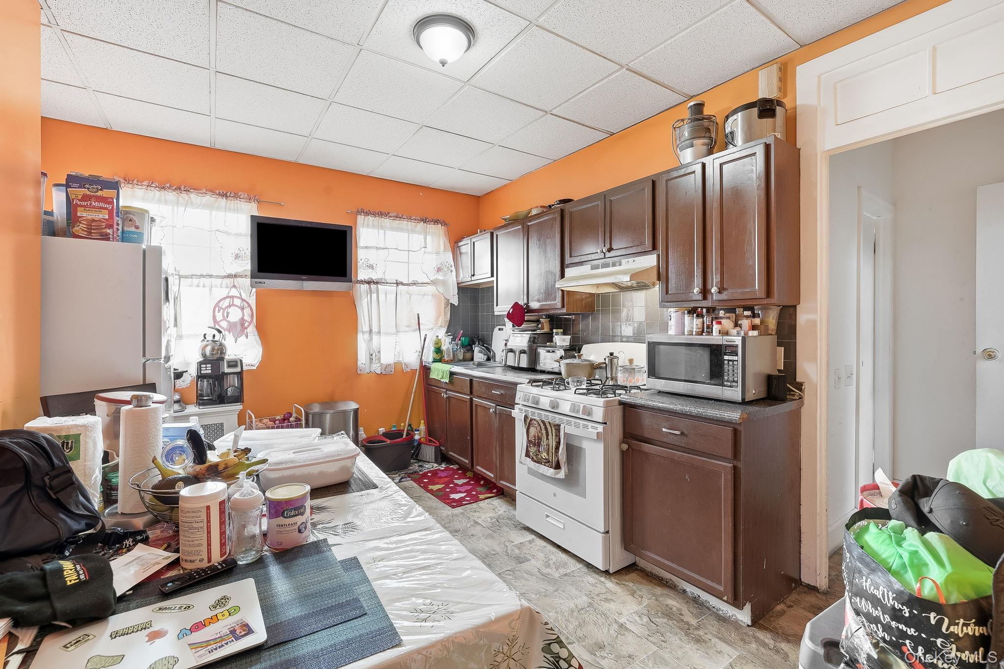 #12 photo, 722 E 134th Street, 布朗士 Bronx , NY 10454