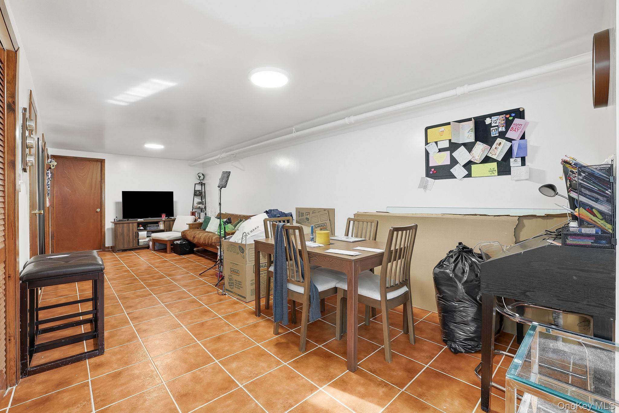 #13 photo, 722 E 134th Street, 布朗士 Bronx , NY 10454