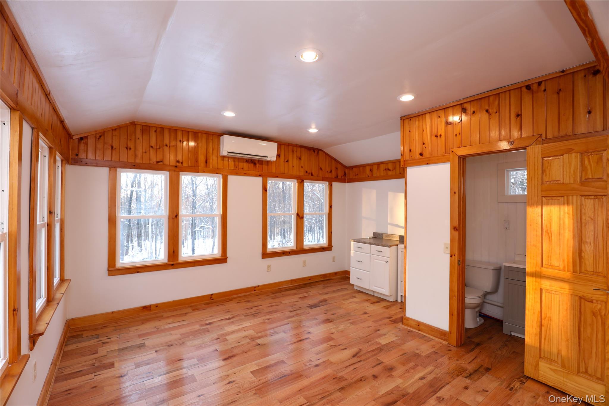 #14 photo, 38 Roxanne Boulevard, Lloyd , NY 12528