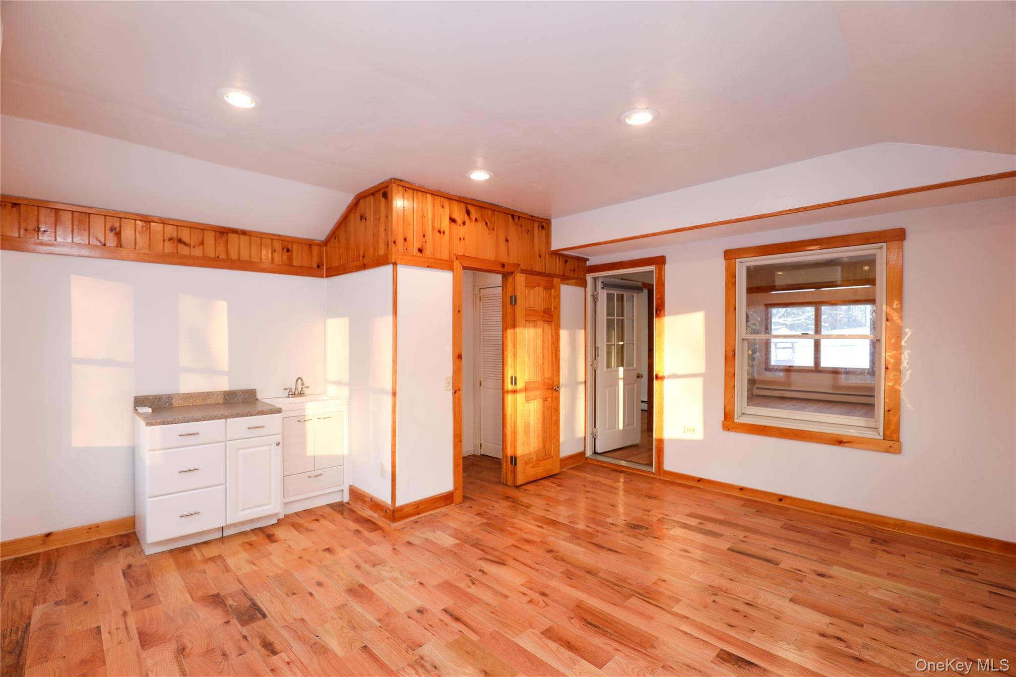 #16 photo, 38 Roxanne Boulevard, Lloyd , NY 12528