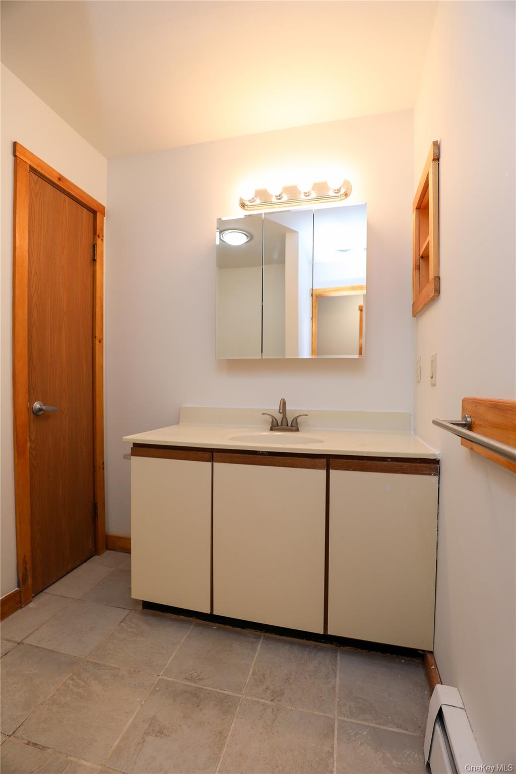 #18 photo, 38 Roxanne Boulevard, Lloyd , NY 12528