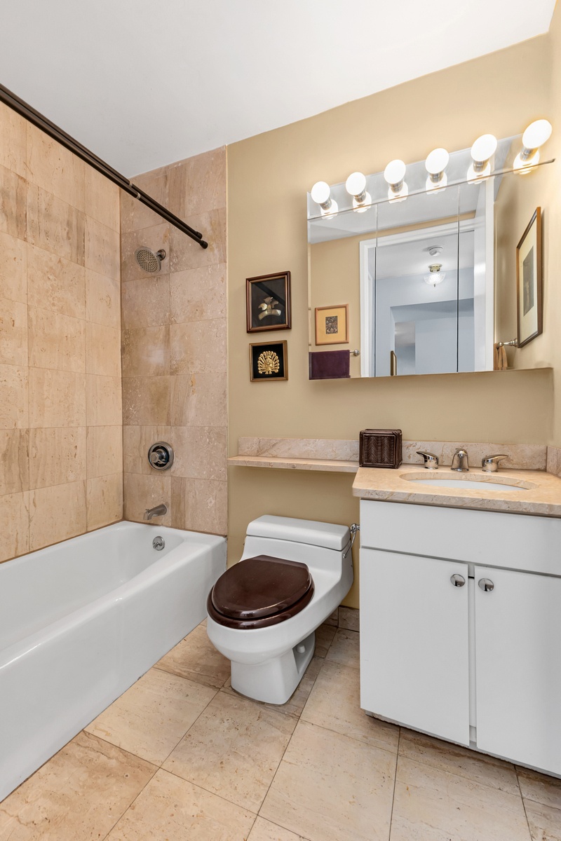 #8 photo, 350 W 50th Street, Манхэттен ‖ Hell's Kitchen , NY 10019