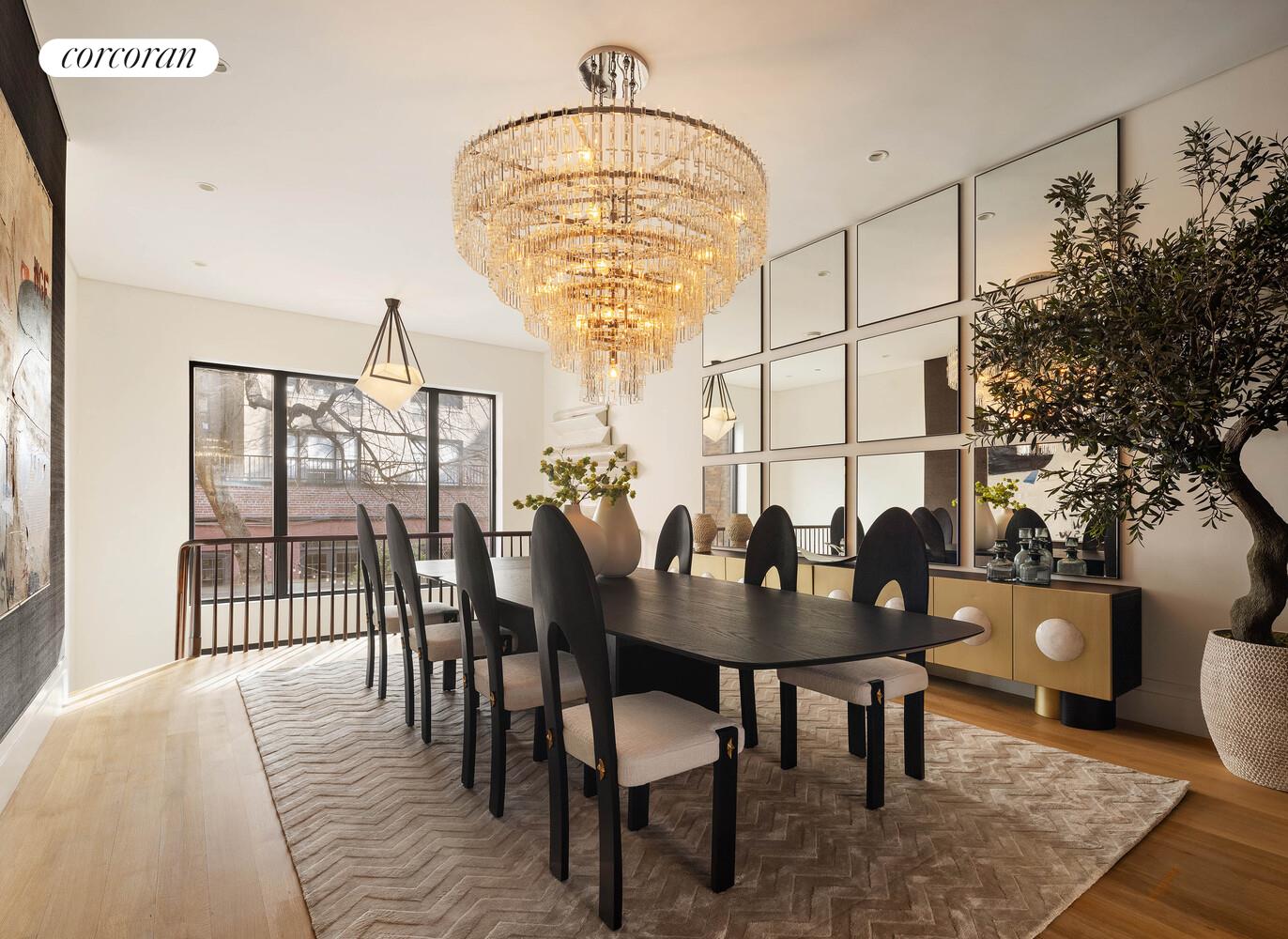 #10 photo, 53 W 71ST Street, מנהטן Lincoln Square , NY 10023