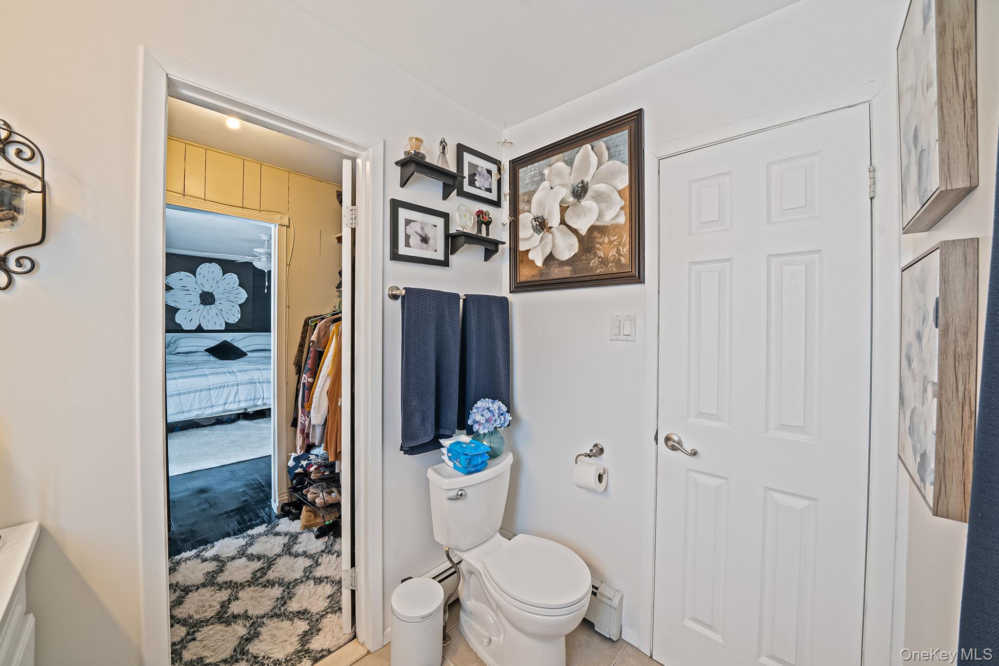 #20 photo, 14 Ormand Avenue, Medford , NY 11763