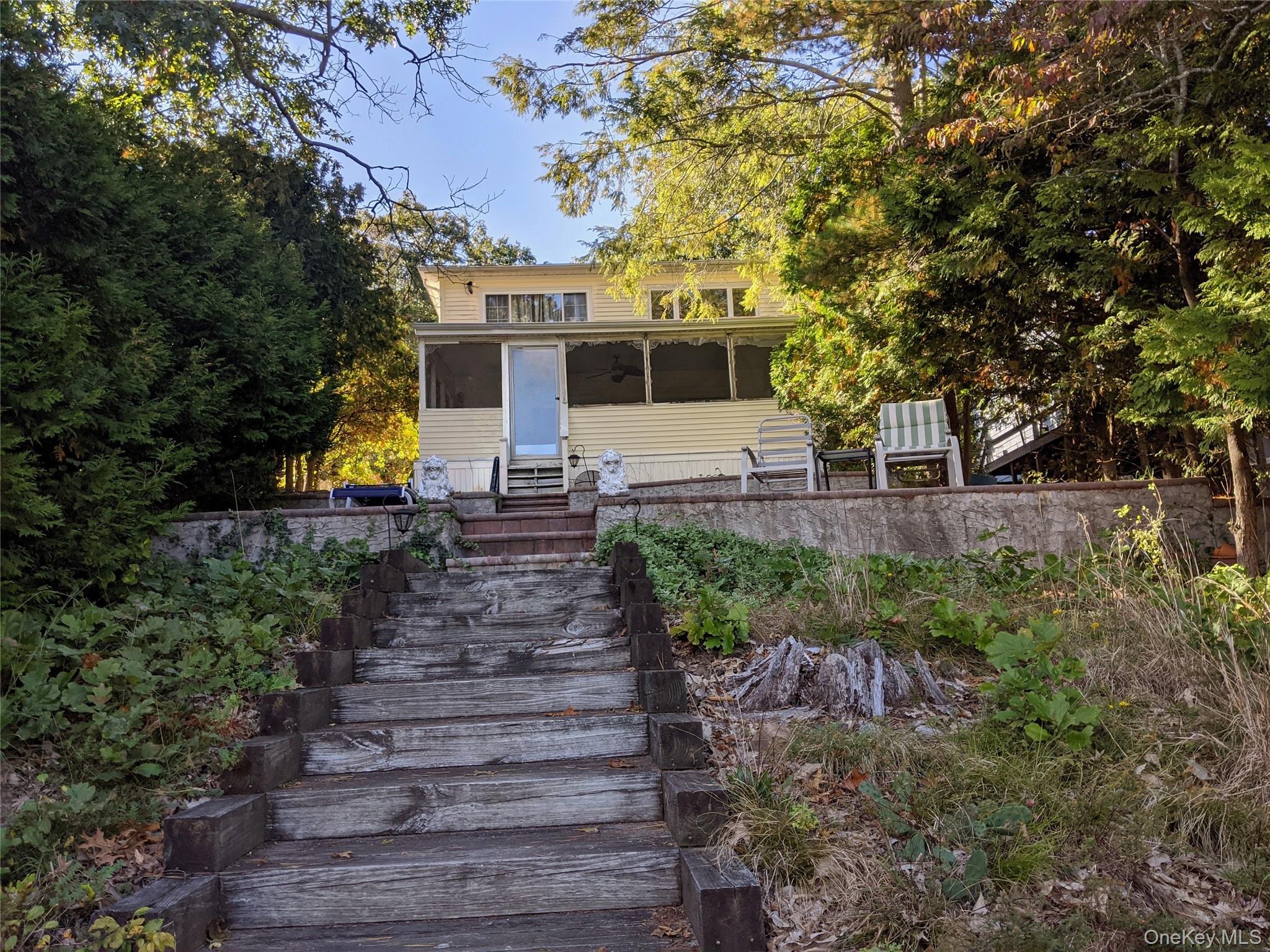 #17 photo, 215 Lakeside Trail, Ridge , NY 11961