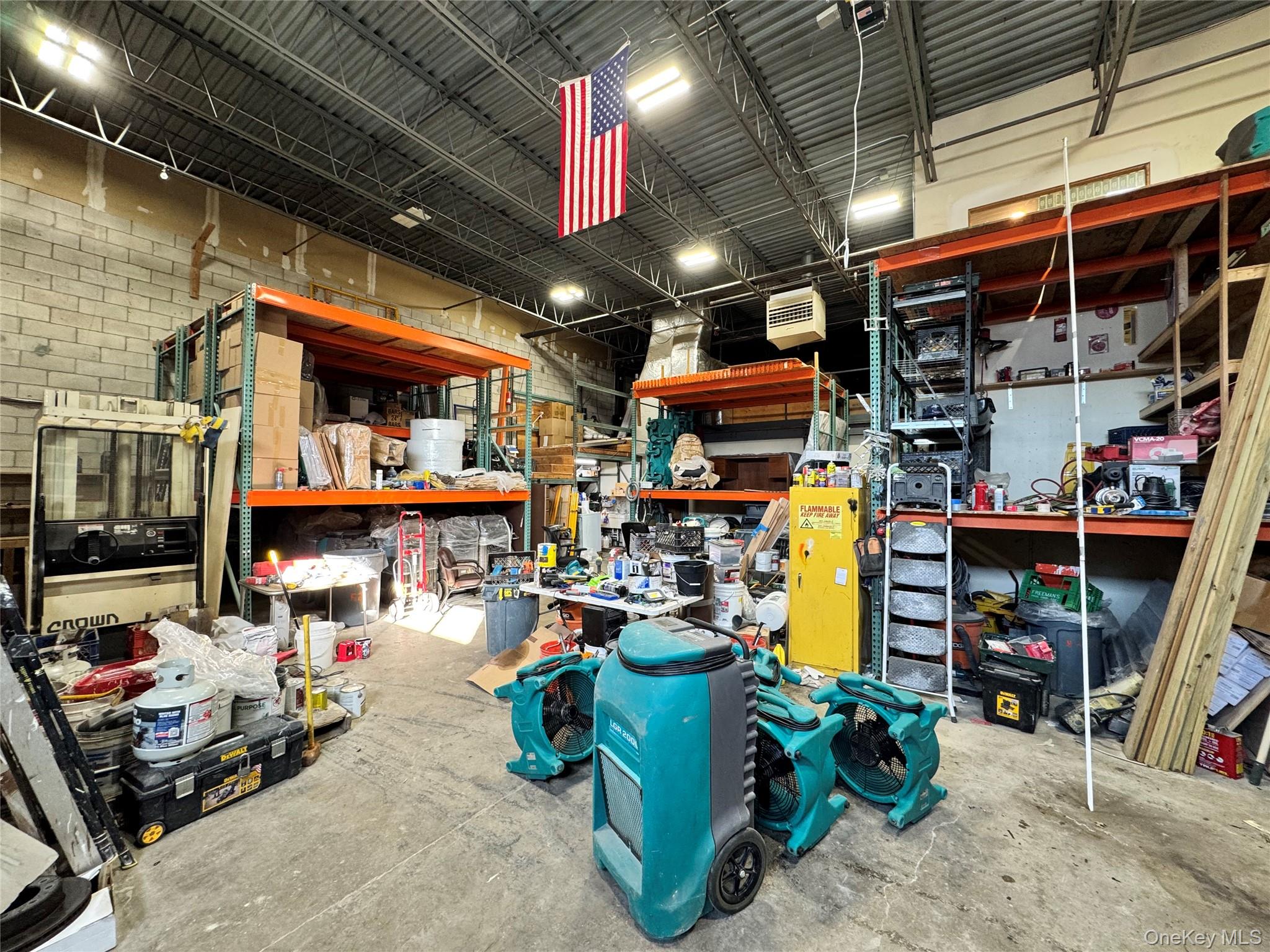 #9 photo, 711 Koehler Avenue, سوفولك Ronkonkoma , NY 11779