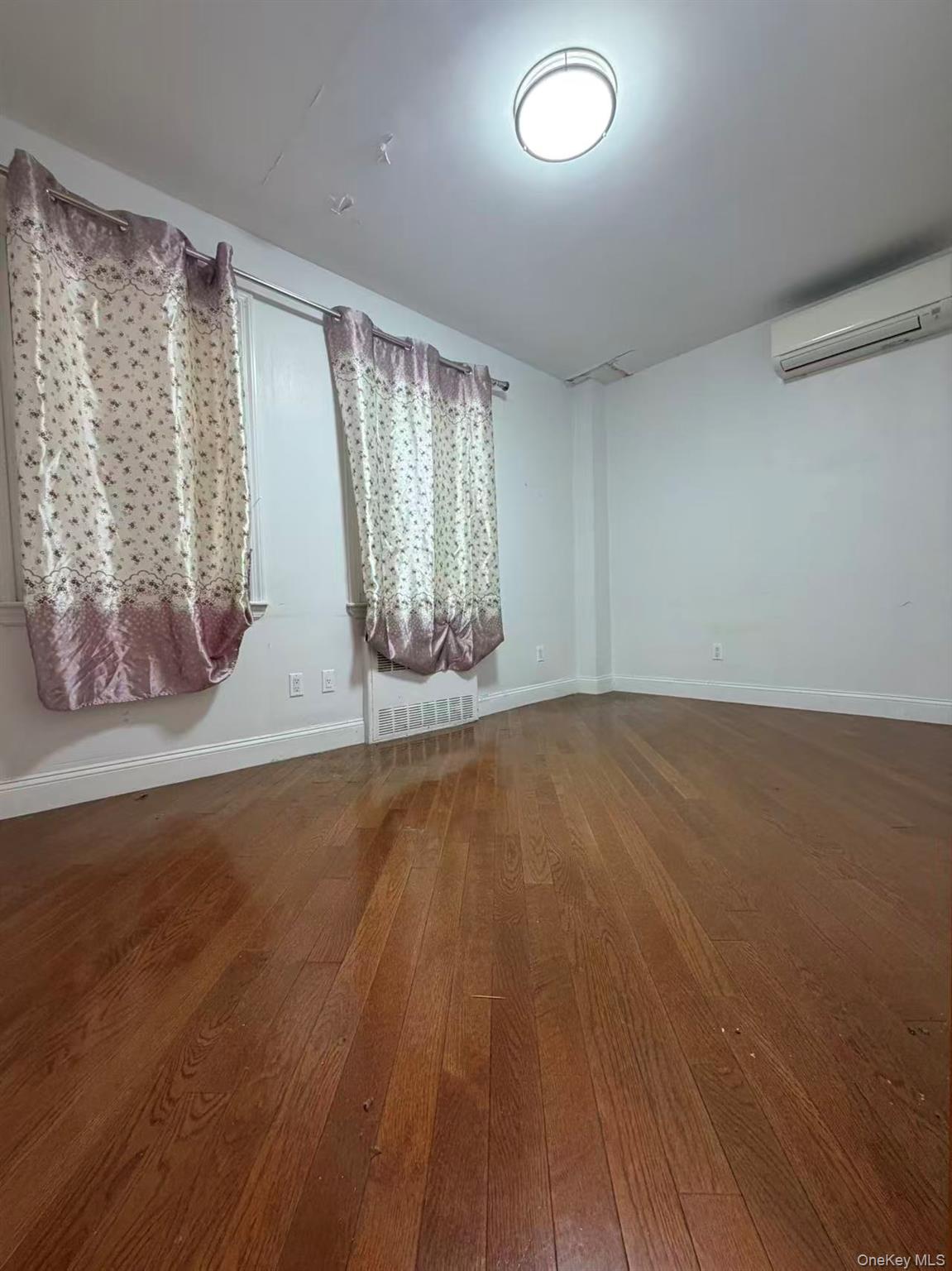 #2 photo, 3810 Neptune Avenue, Brooklyn , NY 11224