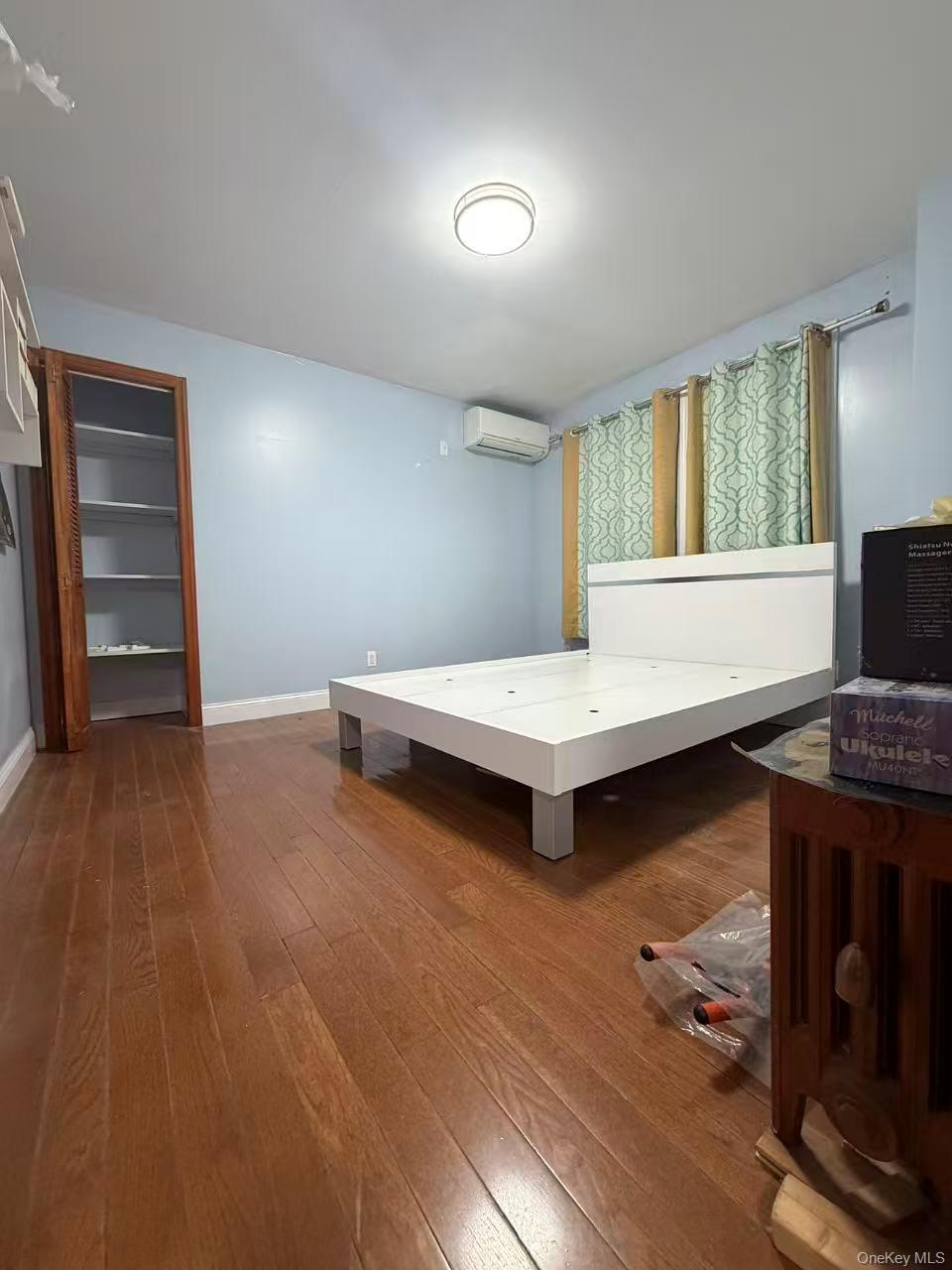 #5 photo, 3810 Neptune Avenue, Brooklyn , NY 11224