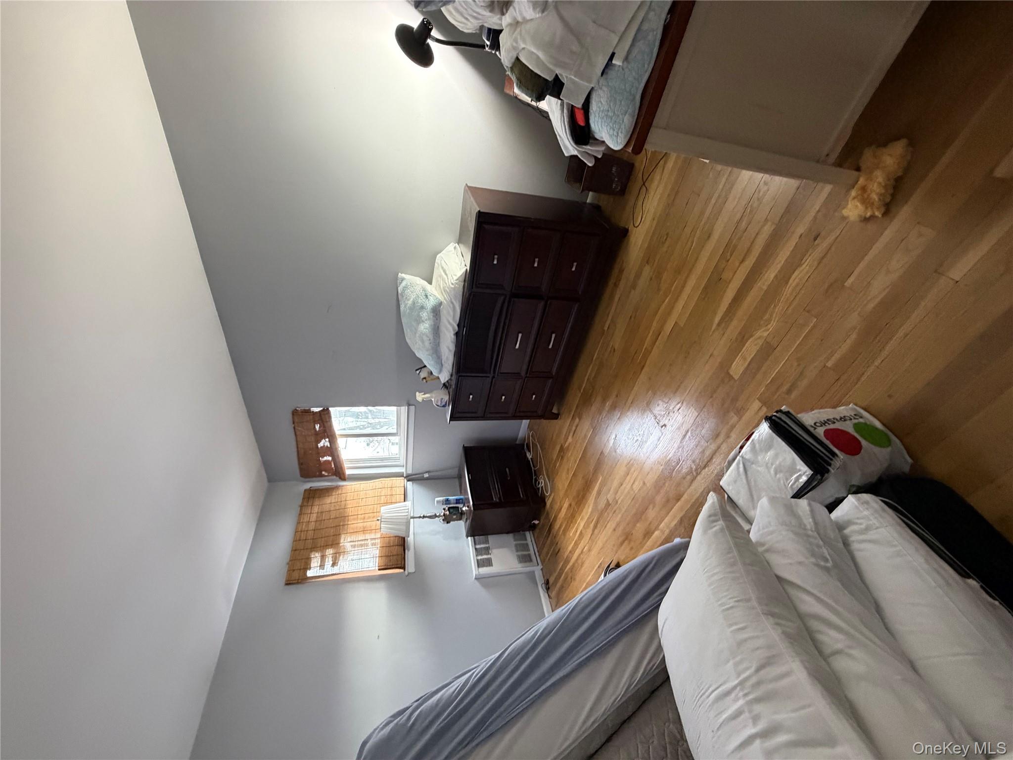 #4 photo, 144 Roslyn Road, Mineola , NY 11501