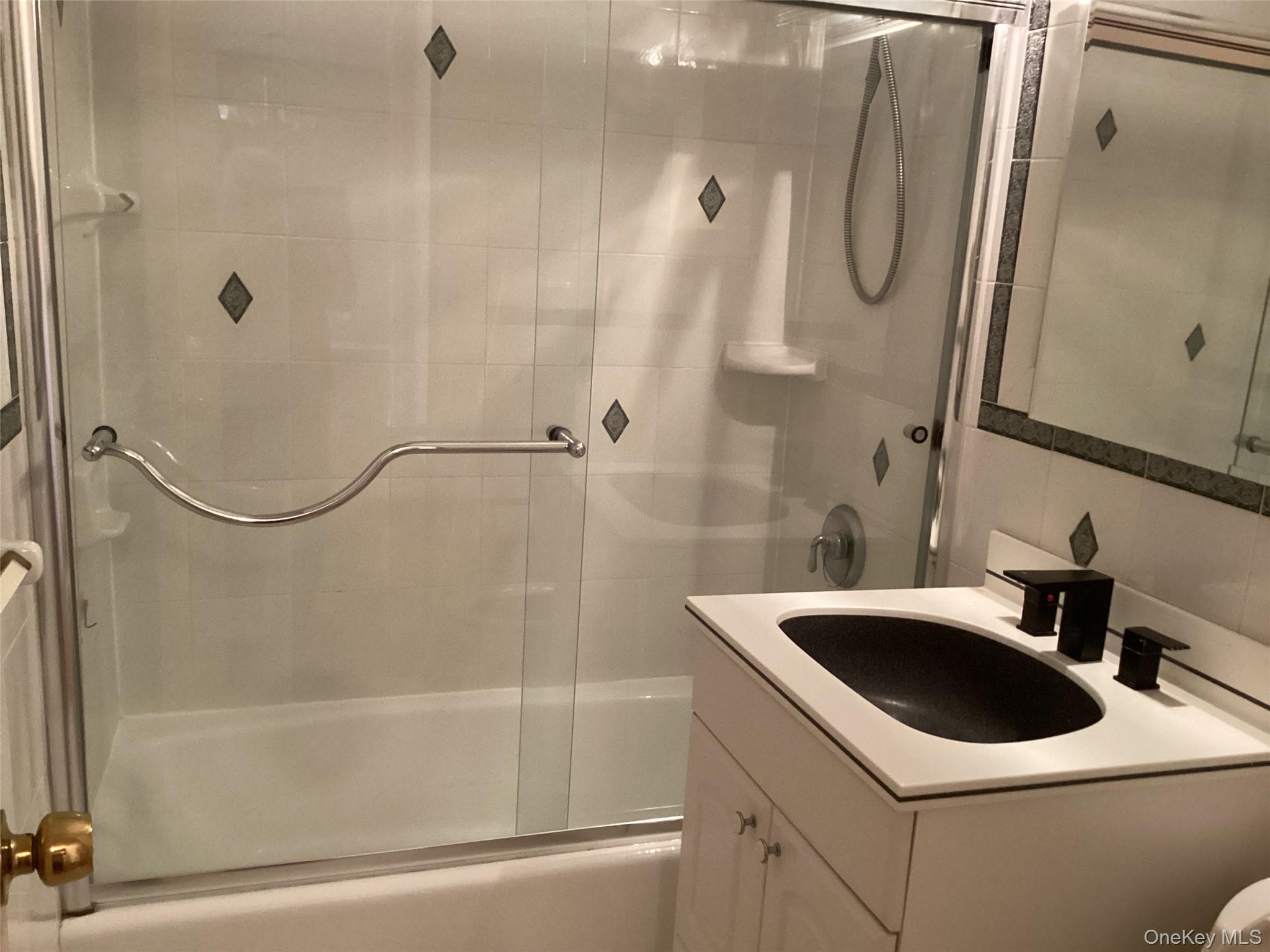 #10 photo, 25 Neptune Blvd. 25 Neptune Boulevard, 長島 長灘 Long Beach , NY 11561