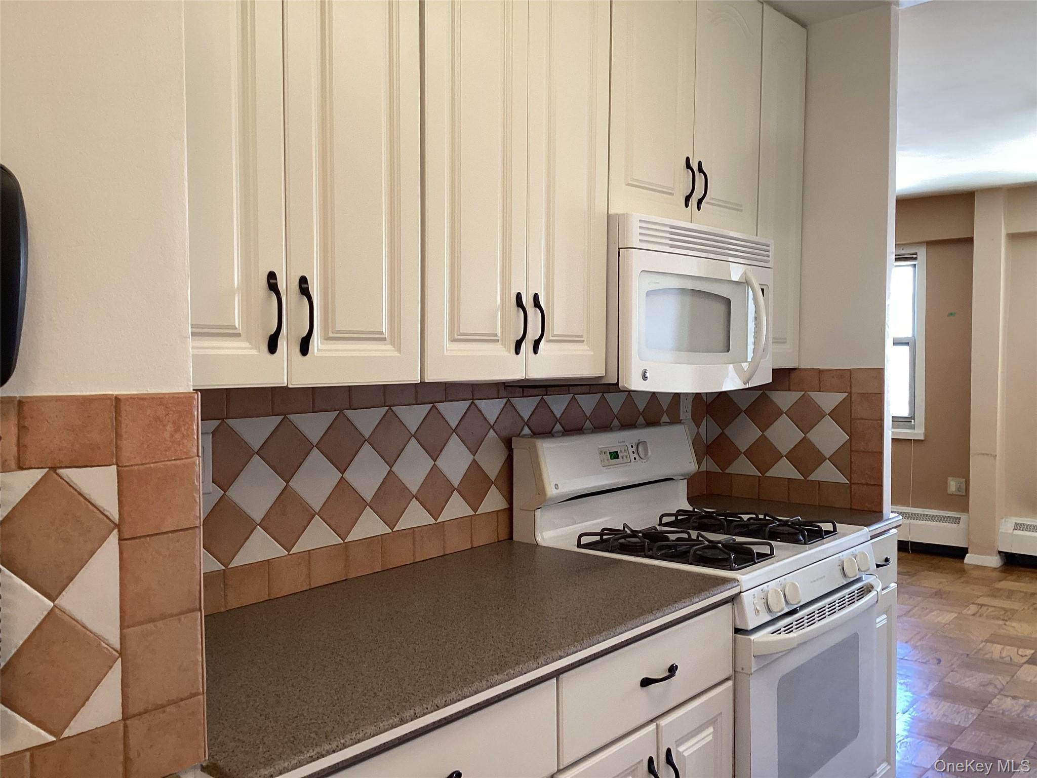 #6 photo, 25 Neptune Blvd. 25 Neptune Boulevard, 長島 長灘 Long Beach , NY 11561