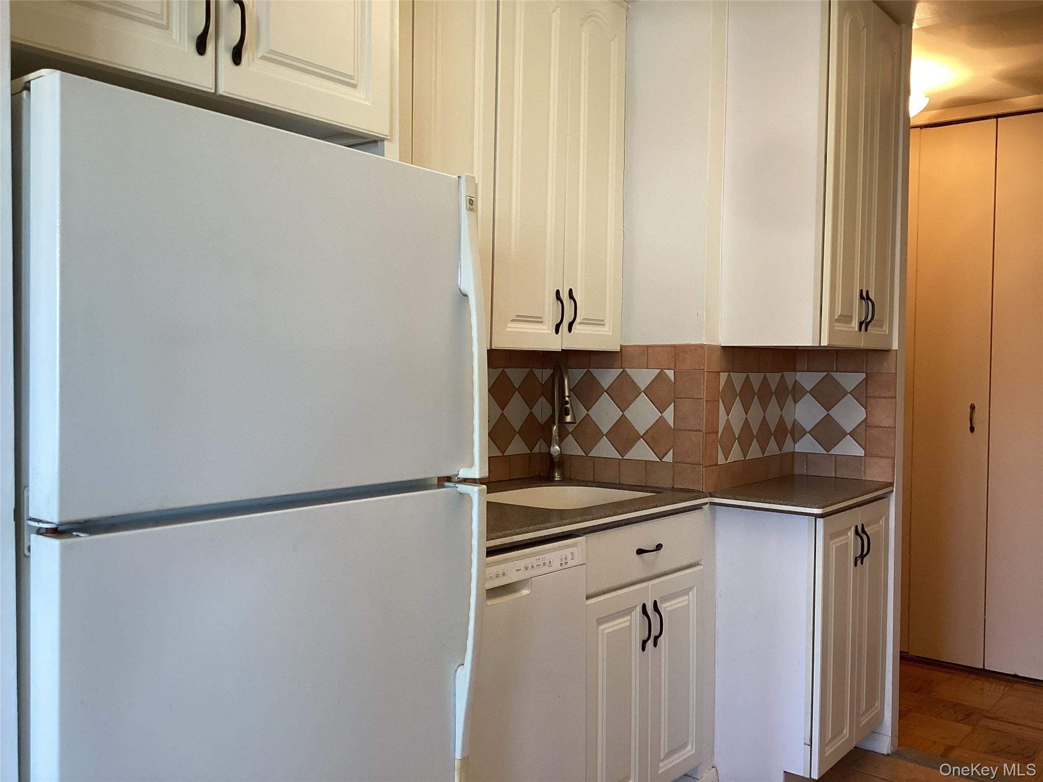 #7 photo, 25 Neptune Blvd. 25 Neptune Boulevard, 長島 長灘 Long Beach , NY 11561