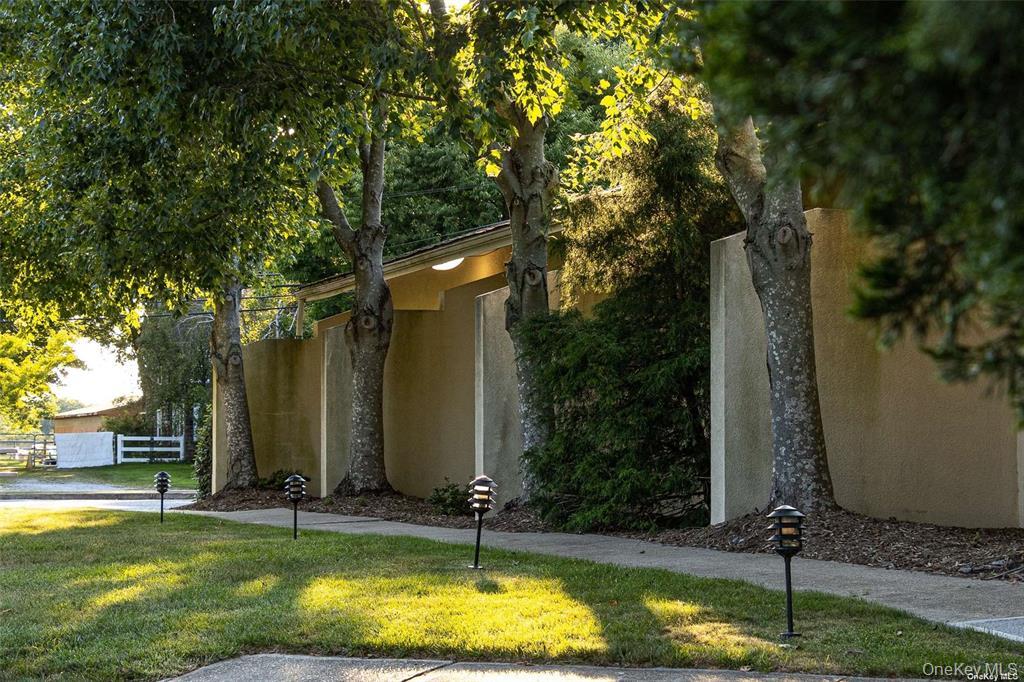 #1 photo, 446 Edwards Avenue, Саффолк ‖ Calverton , NY 11933