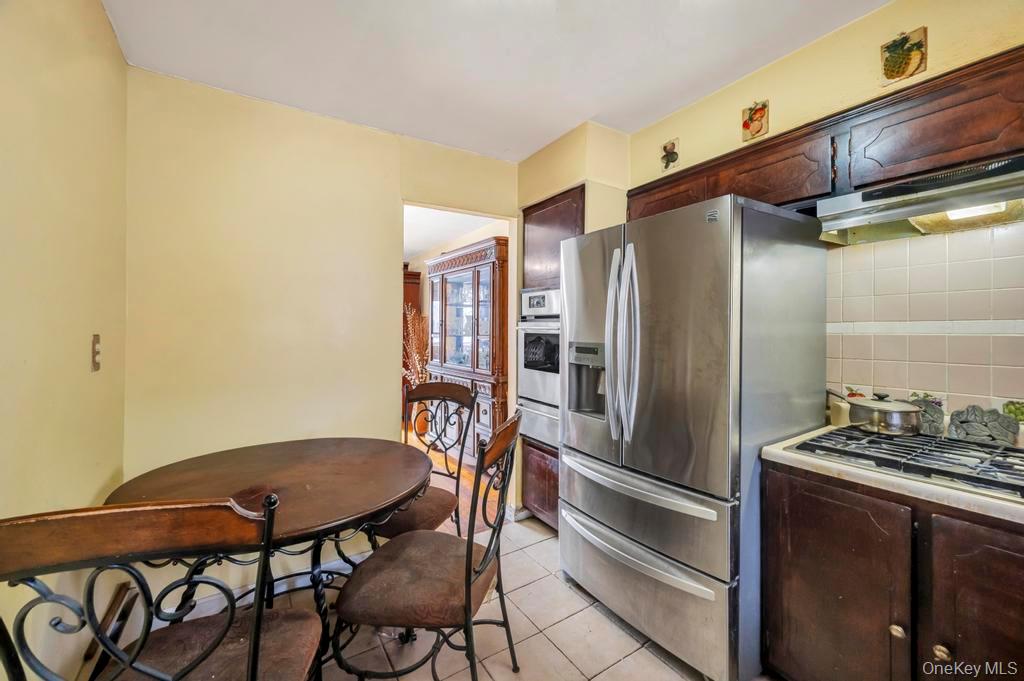 #16 photo, 1034 Hendrix Street, Brooklyn , NY 11207