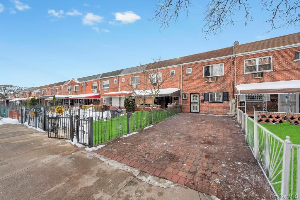 #4 photo, 1034 Hendrix Street, Brooklyn , NY 11207