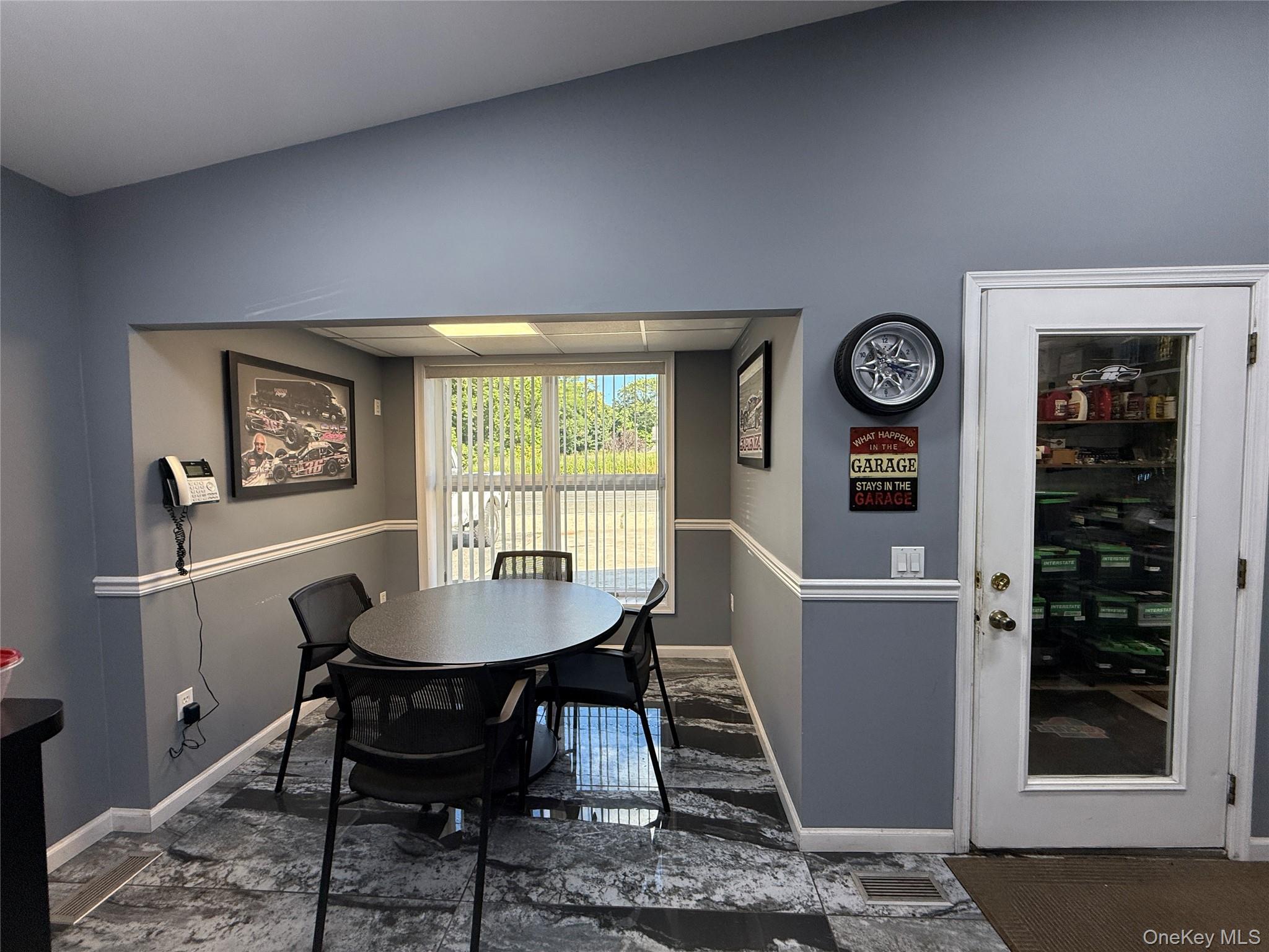 #10 photo, 944 E Main Street, سوفولك Riverhead , NY 11901