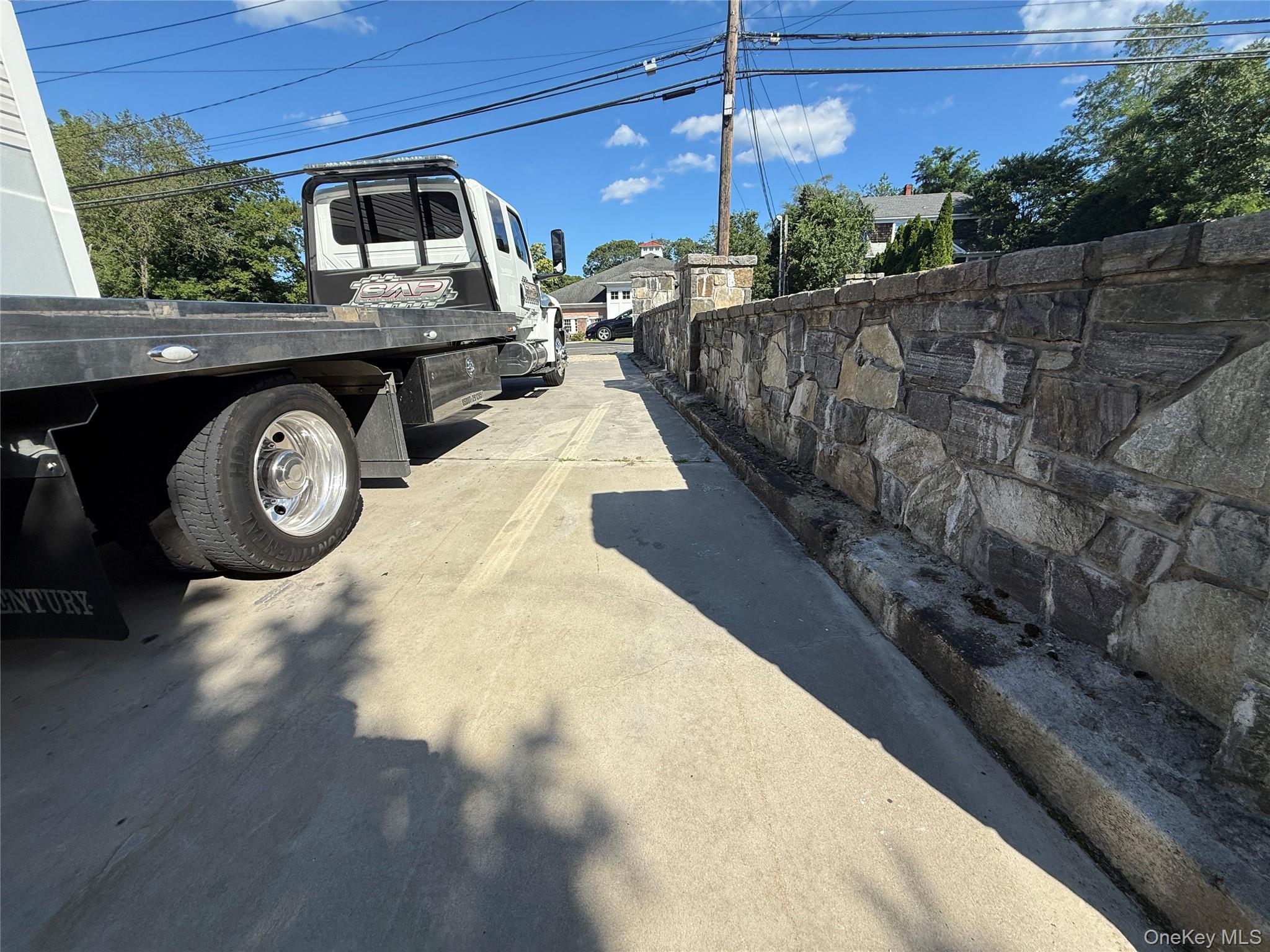 #15 photo, 944 E Main Street, سوفولك Riverhead , NY 11901