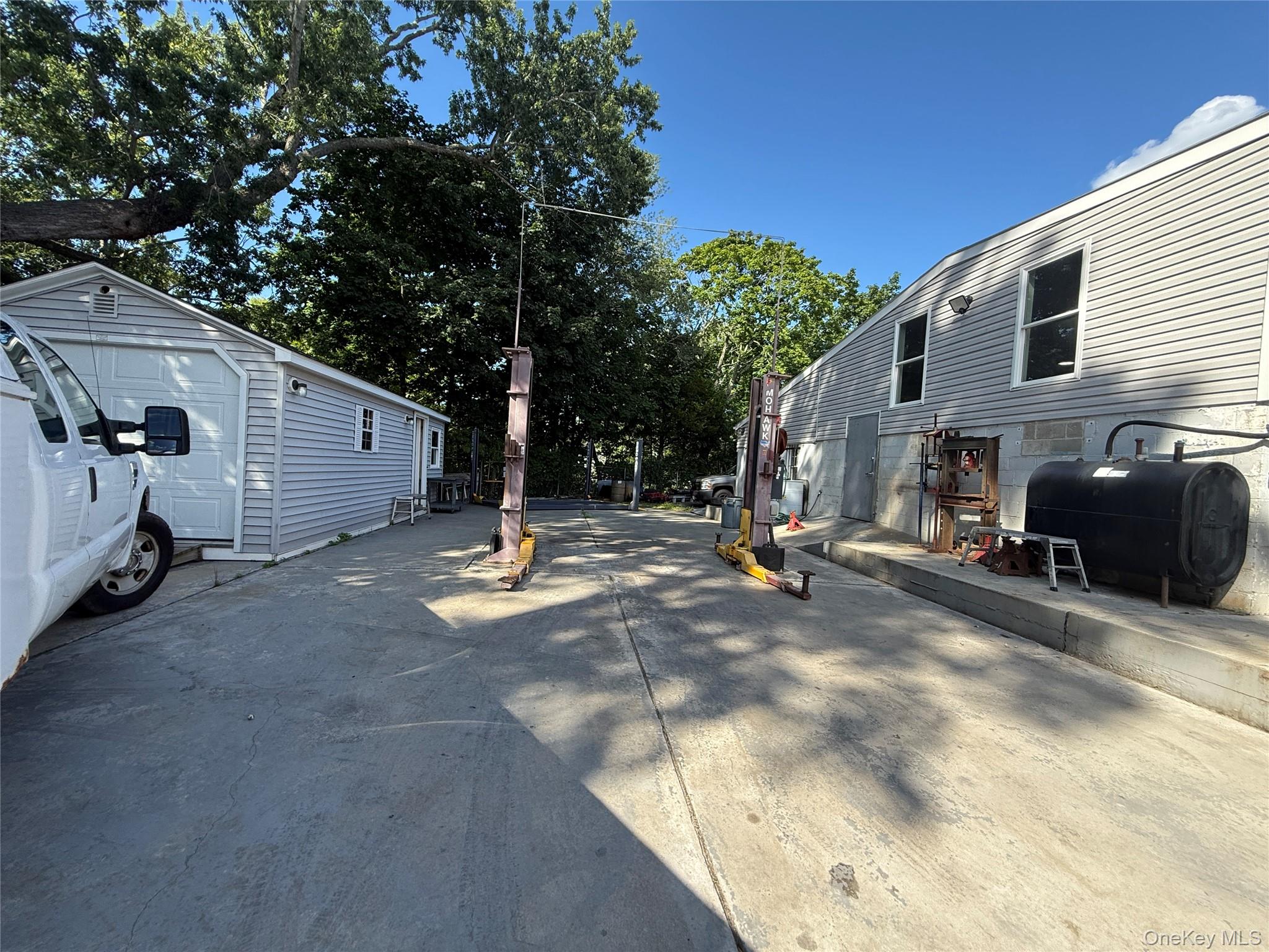 #17 photo, 944 E Main Street, سوفولك Riverhead , NY 11901