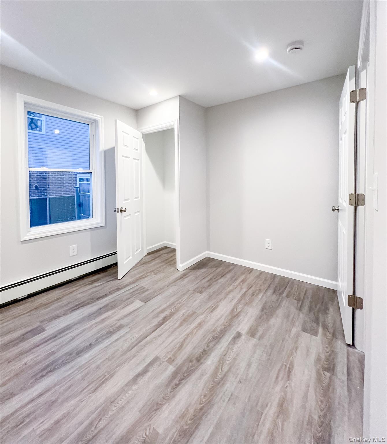 #8 photo, 800 Deer Park Avenue, سوفولك North Babylon , NY 11703