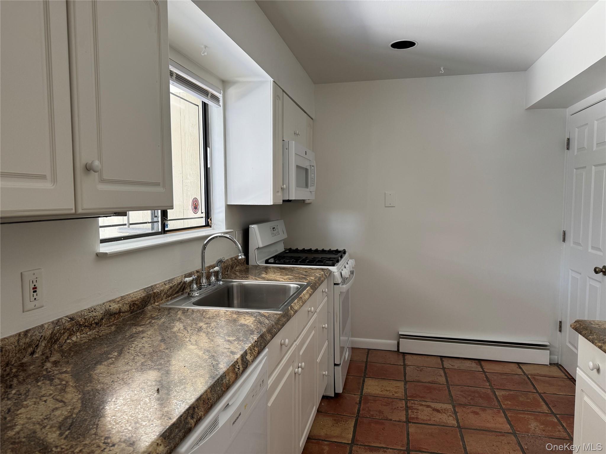 #10 photo, 37A Norwood Road, Port Washington , NY 11050