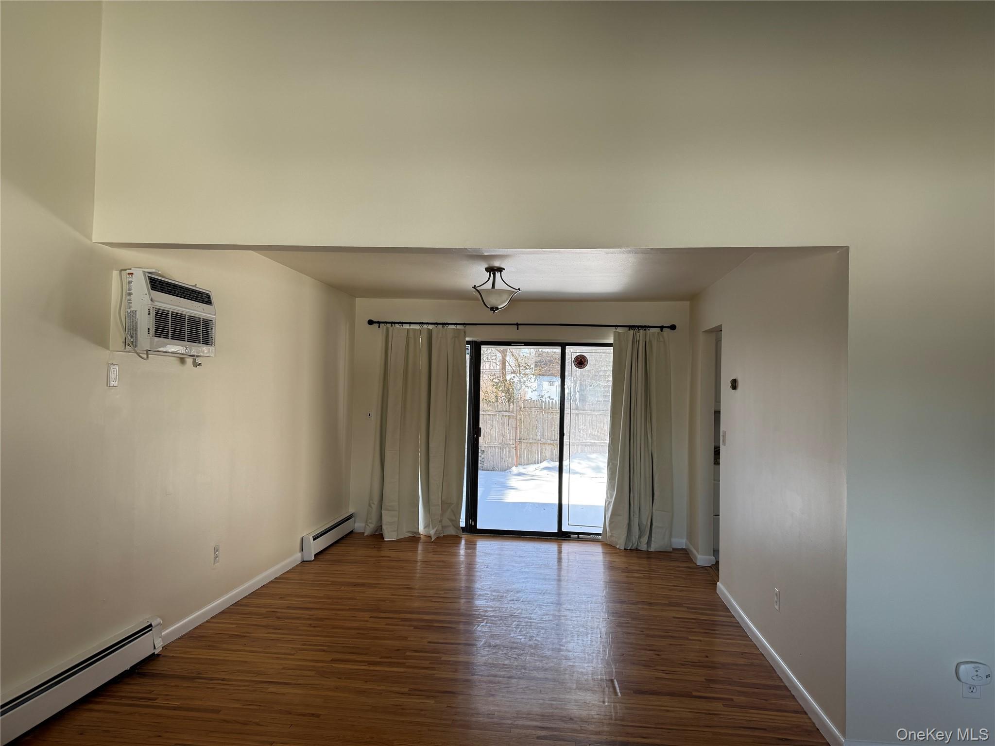 #7 photo, 37A Norwood Road, Port Washington , NY 11050