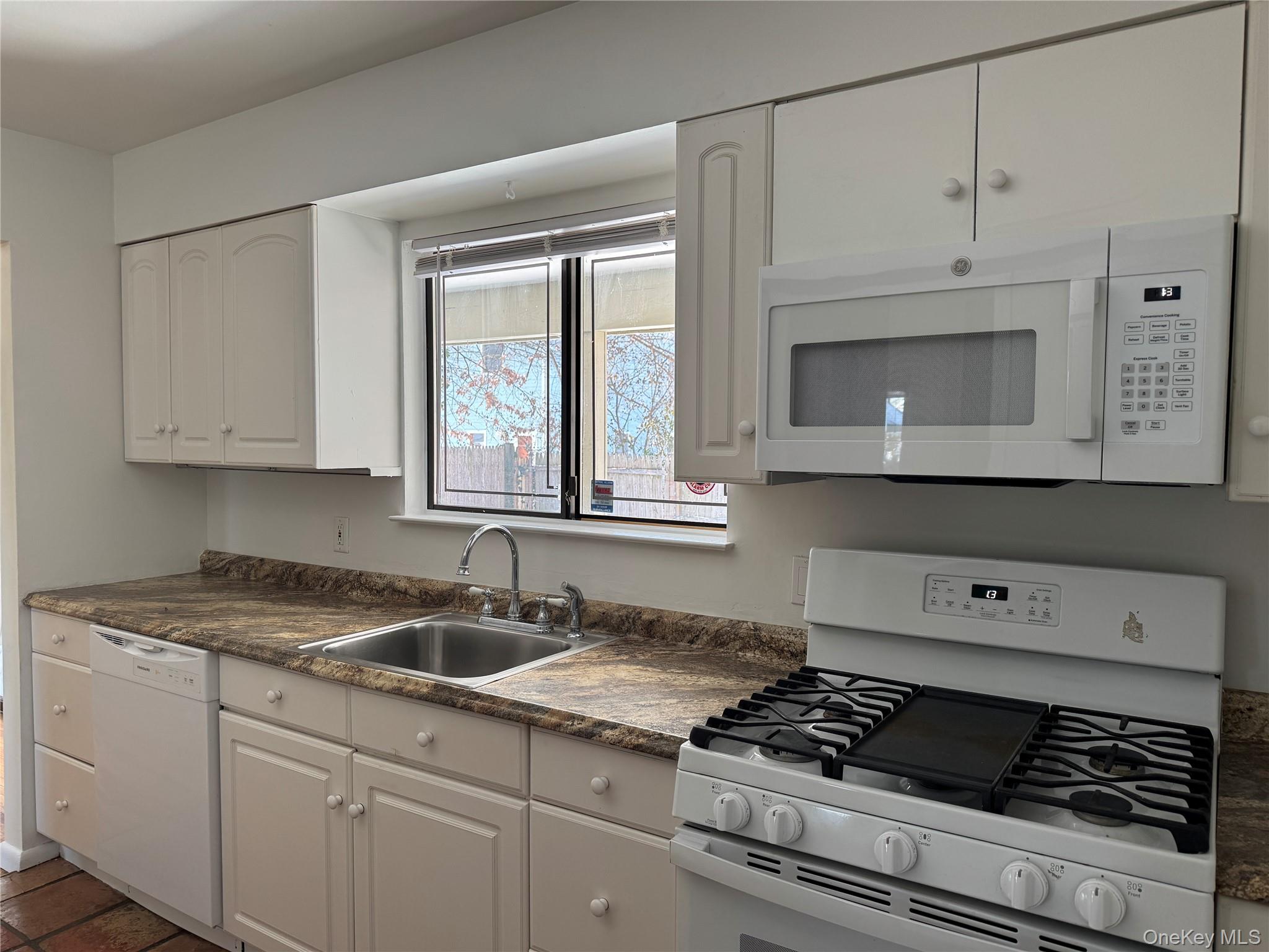 #8 photo, 37A Norwood Road, Port Washington , NY 11050