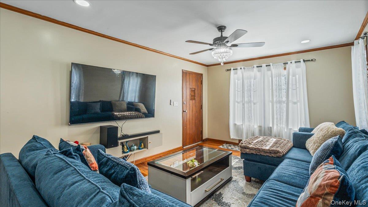 #5 photo, 101 Stewart Street, מחוז נסאו Floral Park , NY 11001