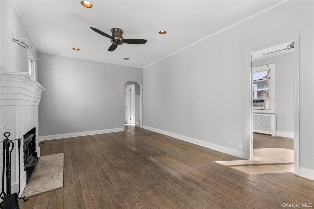 #3 photo, 136 Taft Avenue, Long Beach , NY 11561