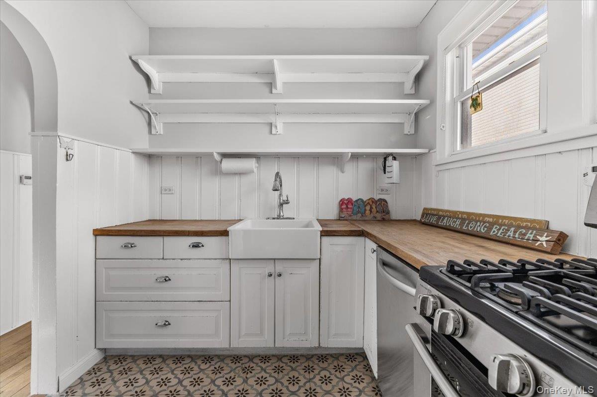 #7 photo, 136 Taft Avenue, Long Beach , NY 11561