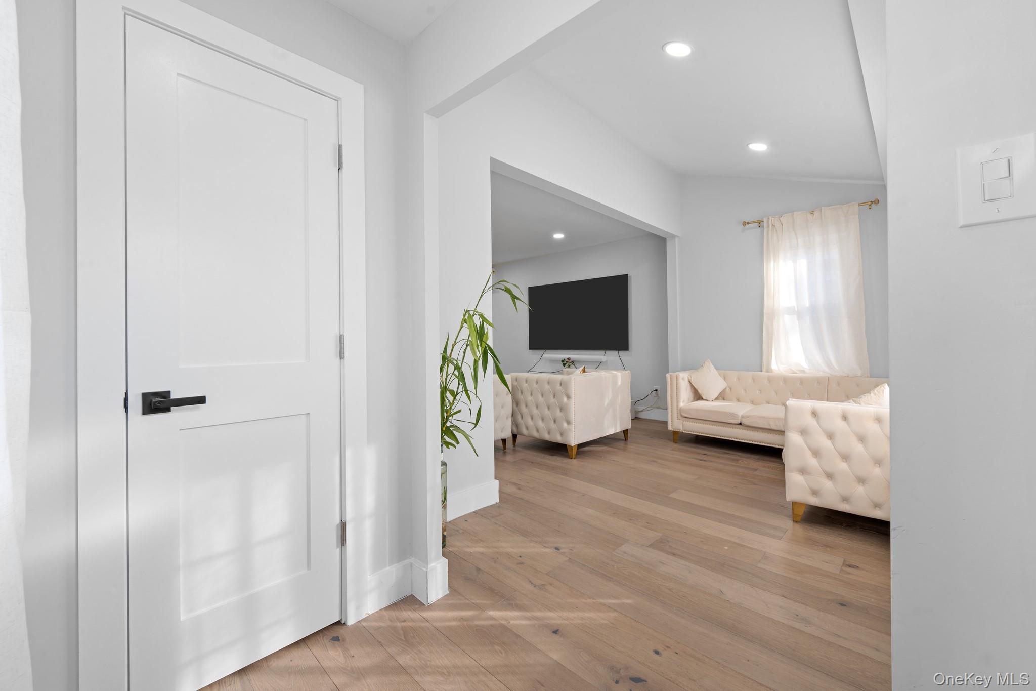 #14 photo, 11445 207th Street, Куинс ‖ Cambria Heights , NY 11411