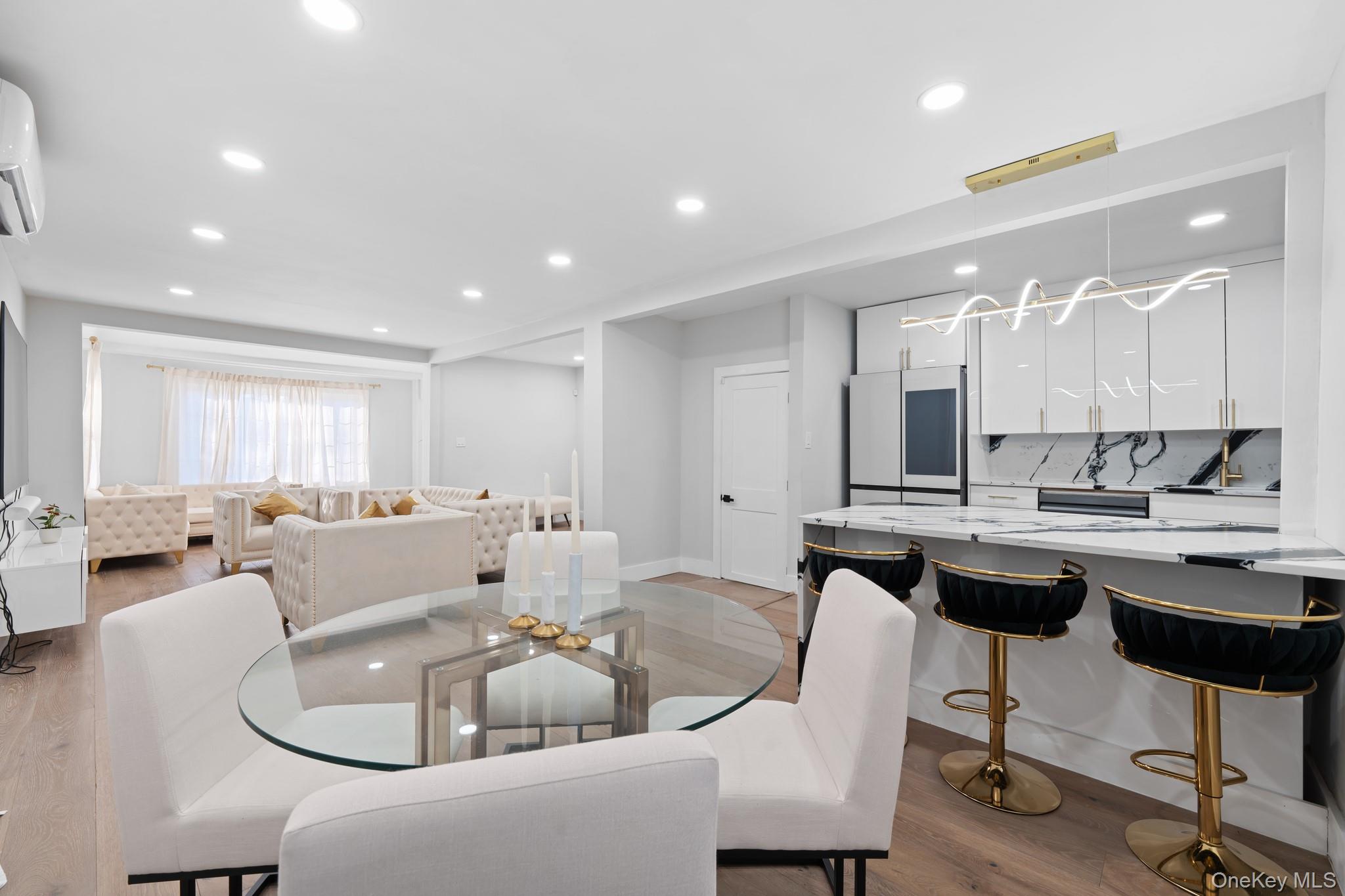 #2 photo, 11445 207th Street, Куинс ‖ Cambria Heights , NY 11411