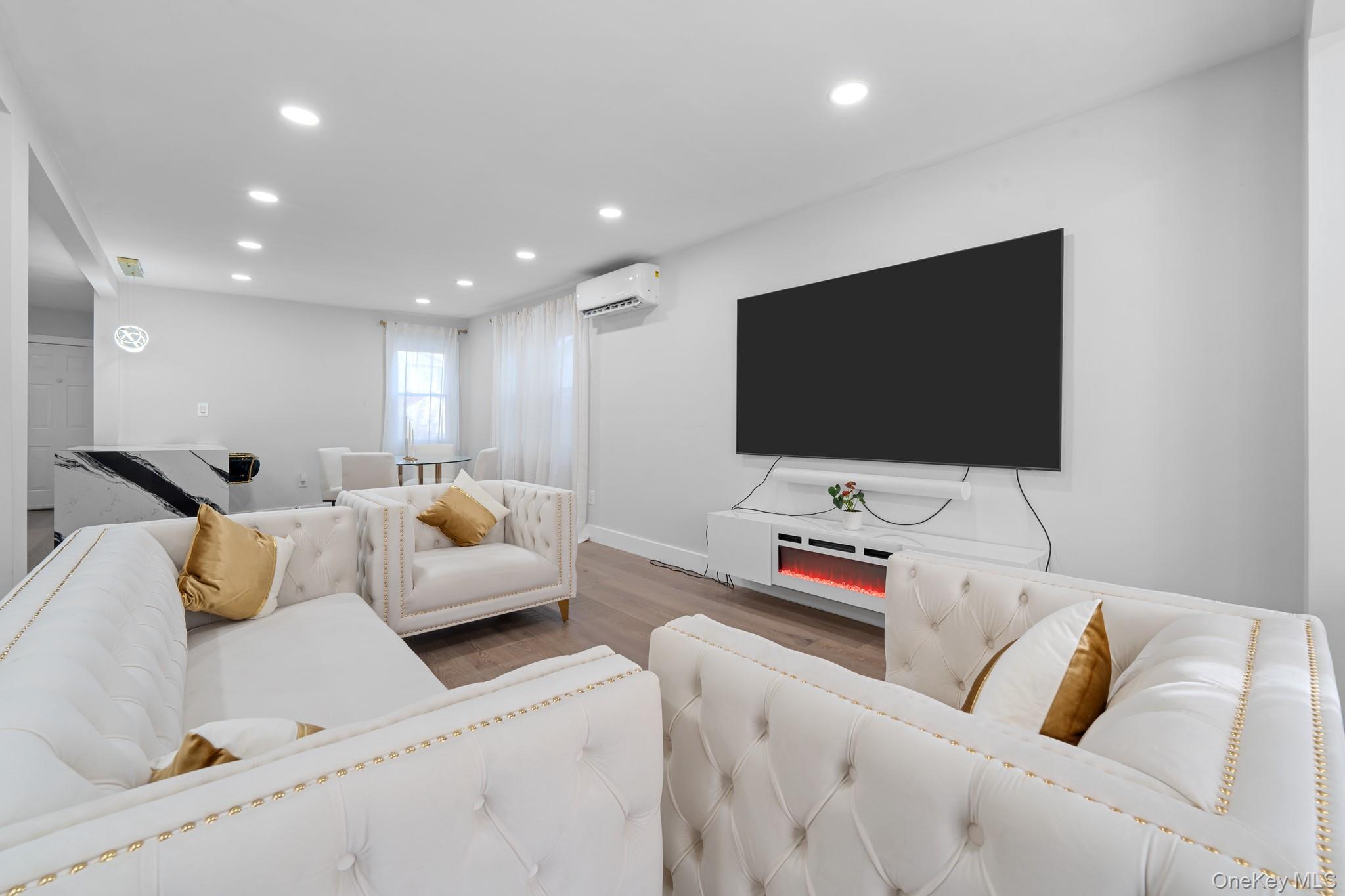 #3 photo, 11445 207th Street, Куинс ‖ Cambria Heights , NY 11411