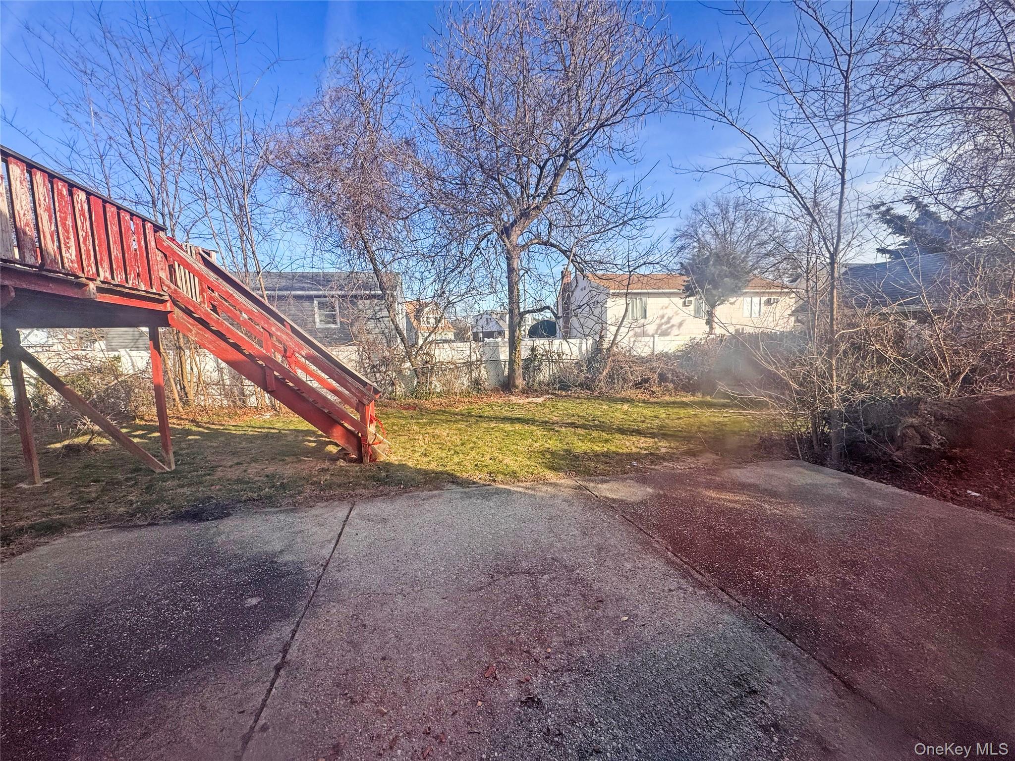 #18 photo, 192 Ferraris Street, מחוז סאפוק Copiague , NY 11726