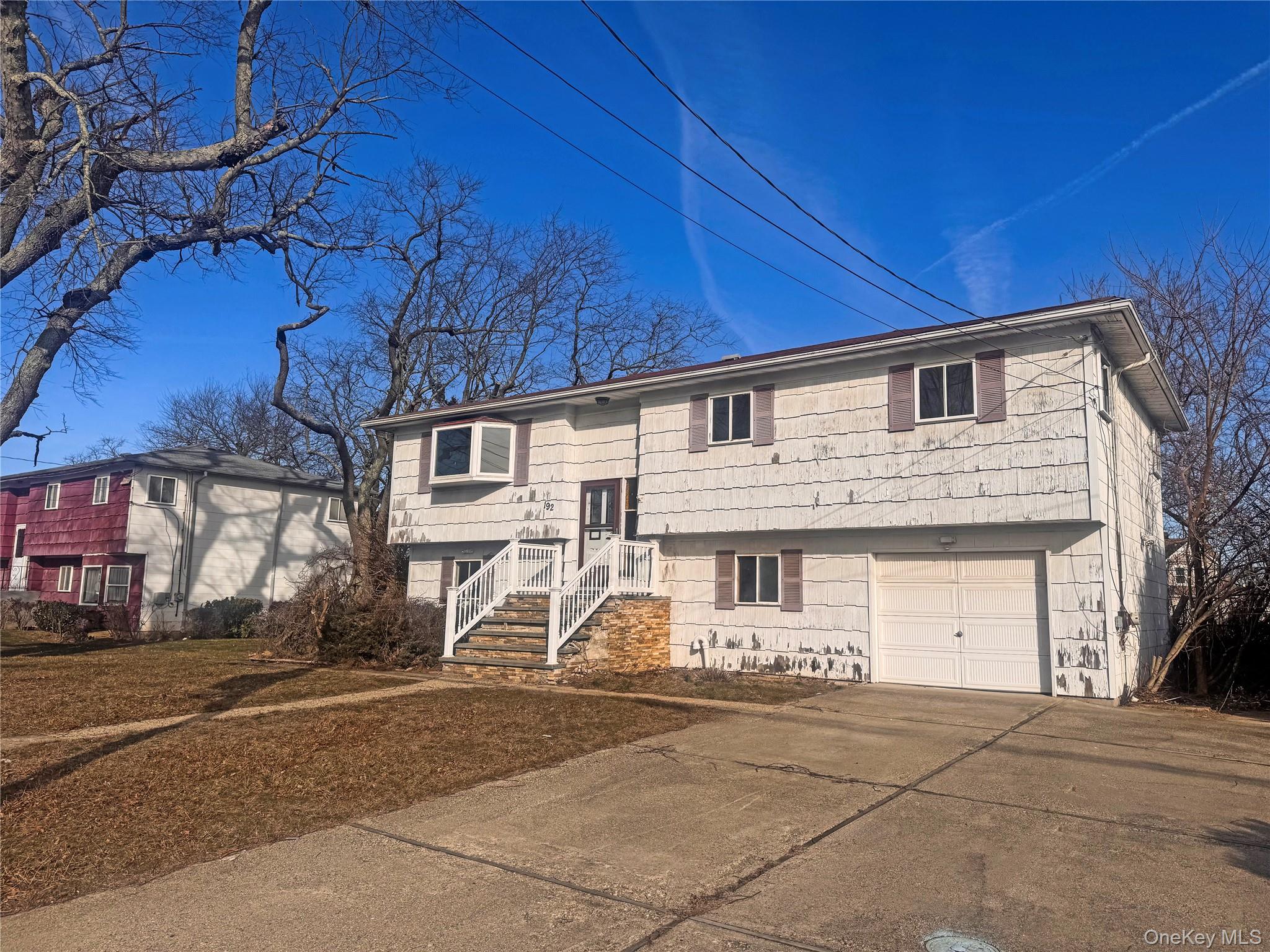 #2 photo, 192 Ferraris Street, מחוז סאפוק Copiague , NY 11726