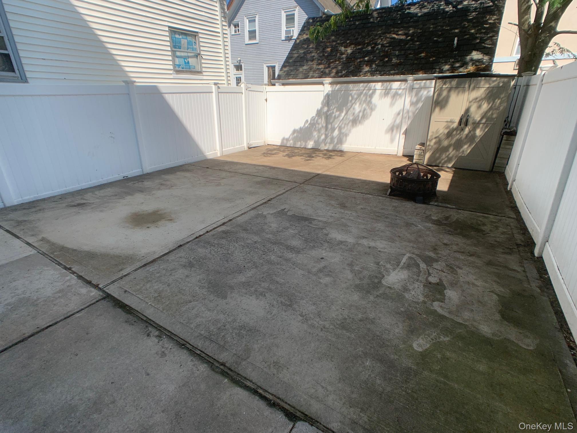 #14 photo, 184 Beach 97th, Rockaway Beach , NY 11693
