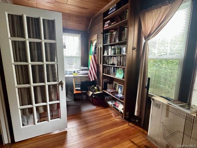 #10 photo, 90 Roe, सफ़ोक काउंटी Patchogue , NY 11772