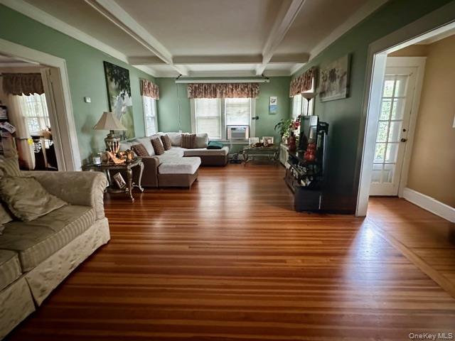 #6 photo, 90 Roe, सफ़ोक काउंटी Patchogue , NY 11772