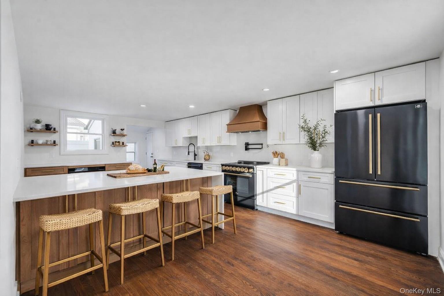 #5 photo, 15 Bayview Avenue, East Massapequa , NY 11758