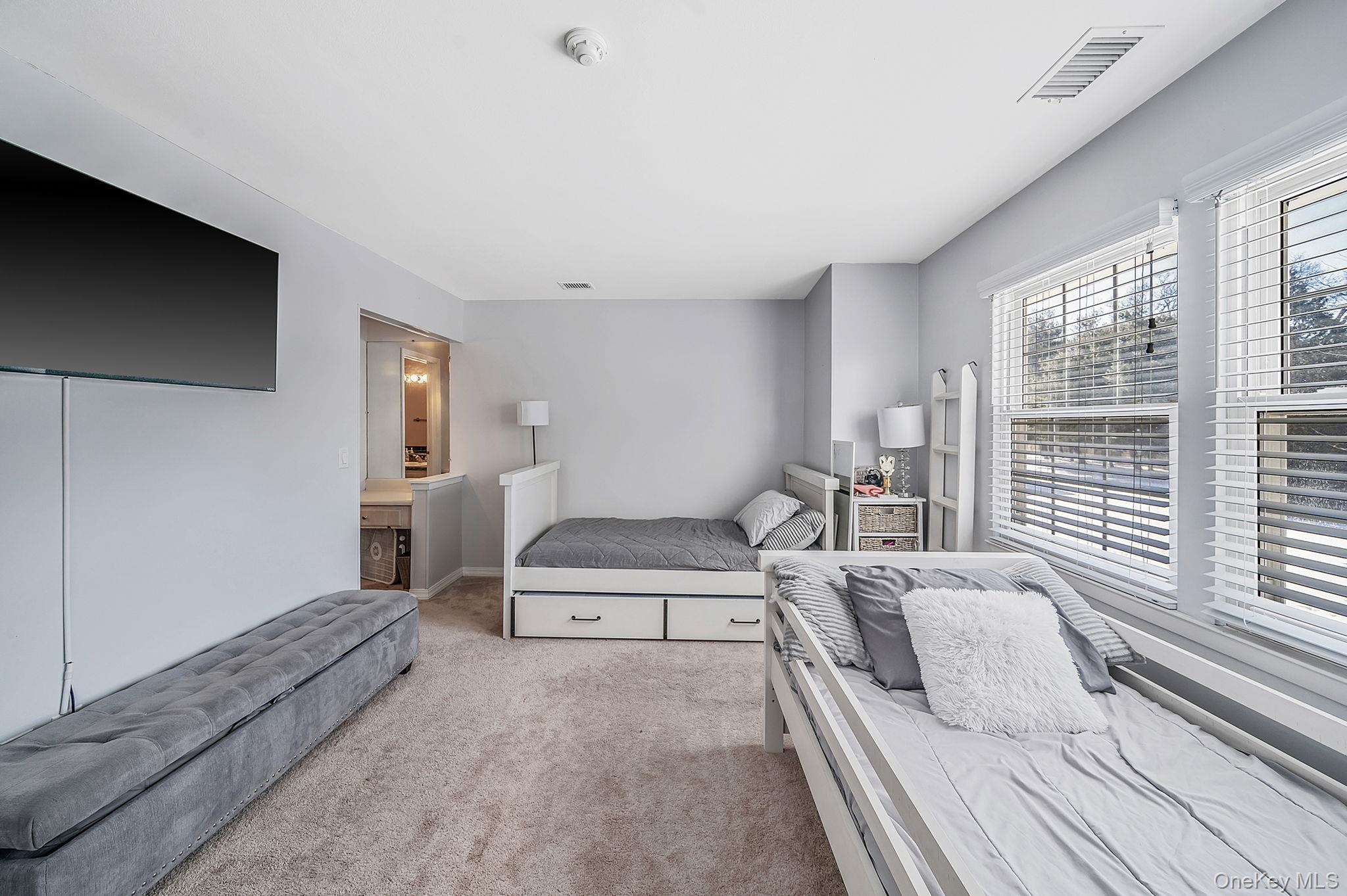 #16 photo, 23 Gazebo Lane, Holtsville , NY 11742