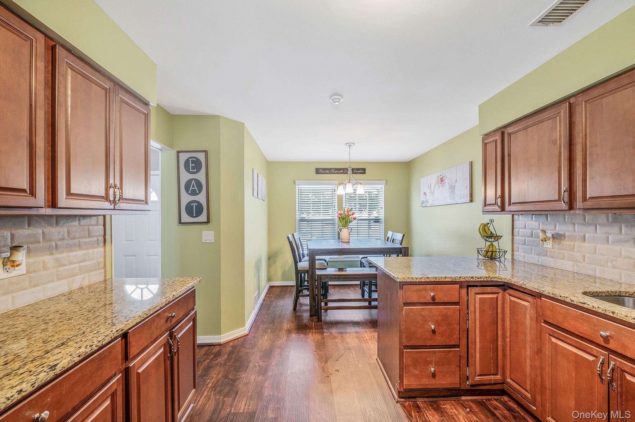 #8 photo, 23 Gazebo Lane, Holtsville , NY 11742